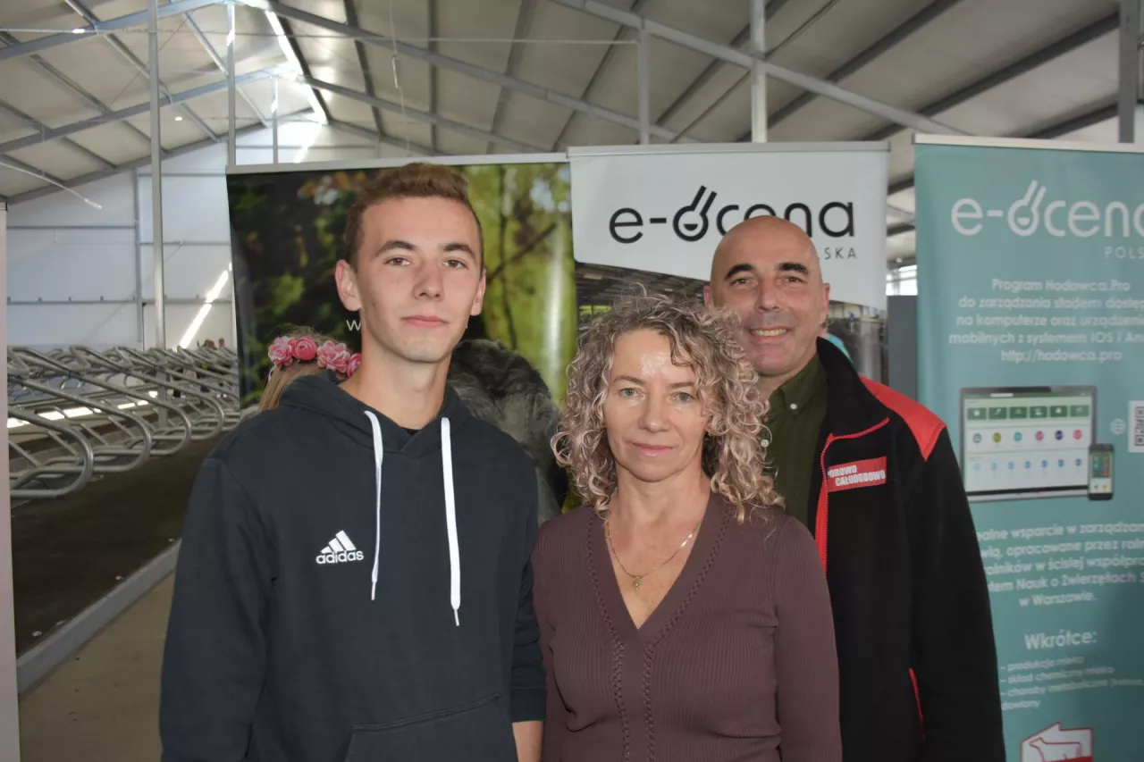 Rolnicy ze wsi Pokojewo