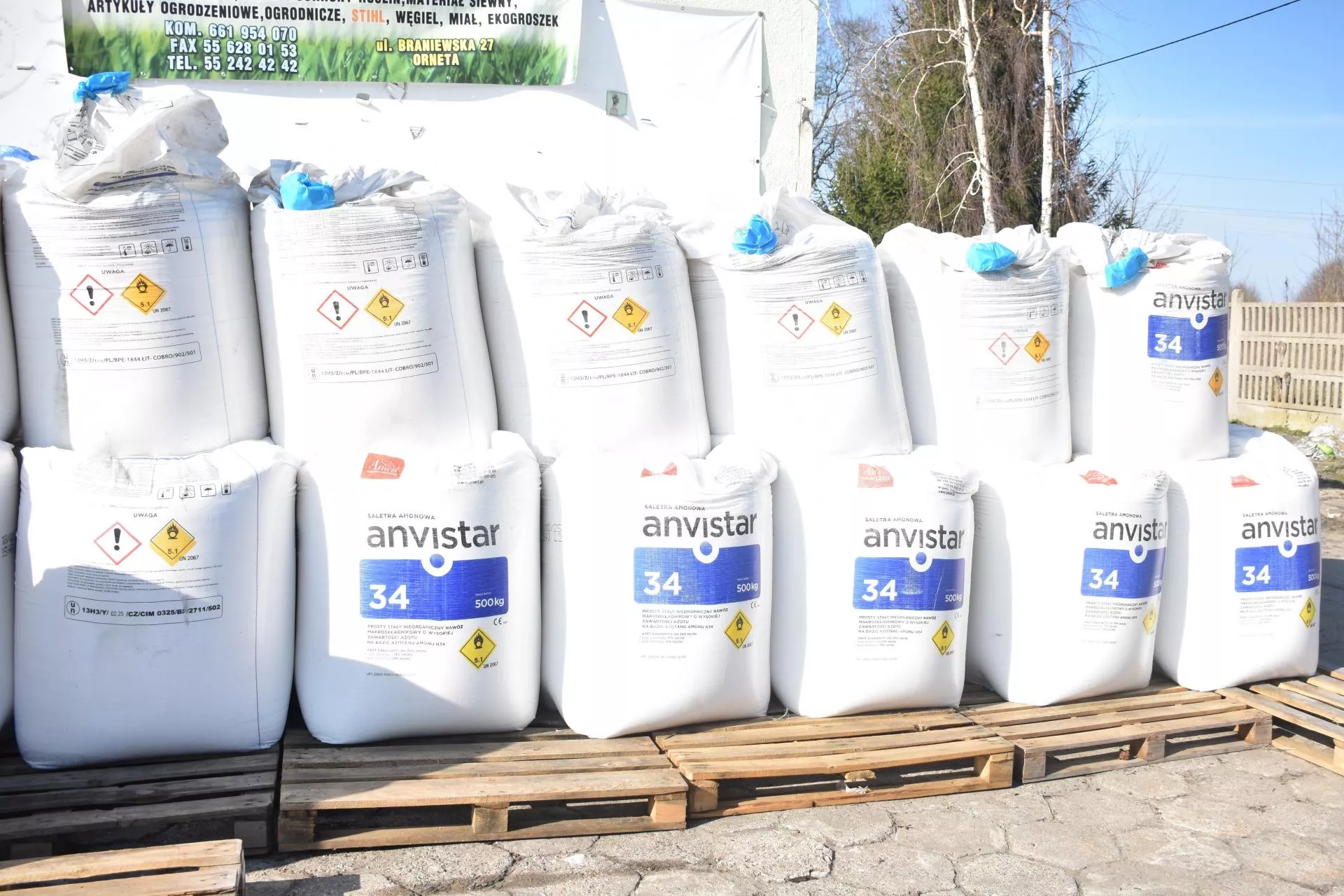 Ceny nawozów w październiku 2025: ile kosztuje saletra, RSM i polifoska? [SONDA]