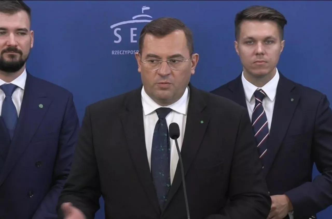 Minister Krajewski o swoich sukcesach. "ARiMR bawiła się w politykę, zamiast pomagać rolnikom”