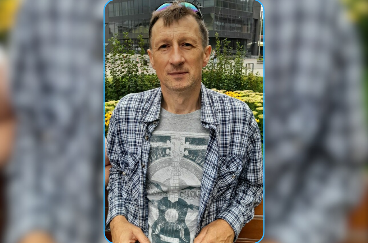 Ma 10 hektarów, świnie, byki i truskawki. I jeszcze na tym zarabia