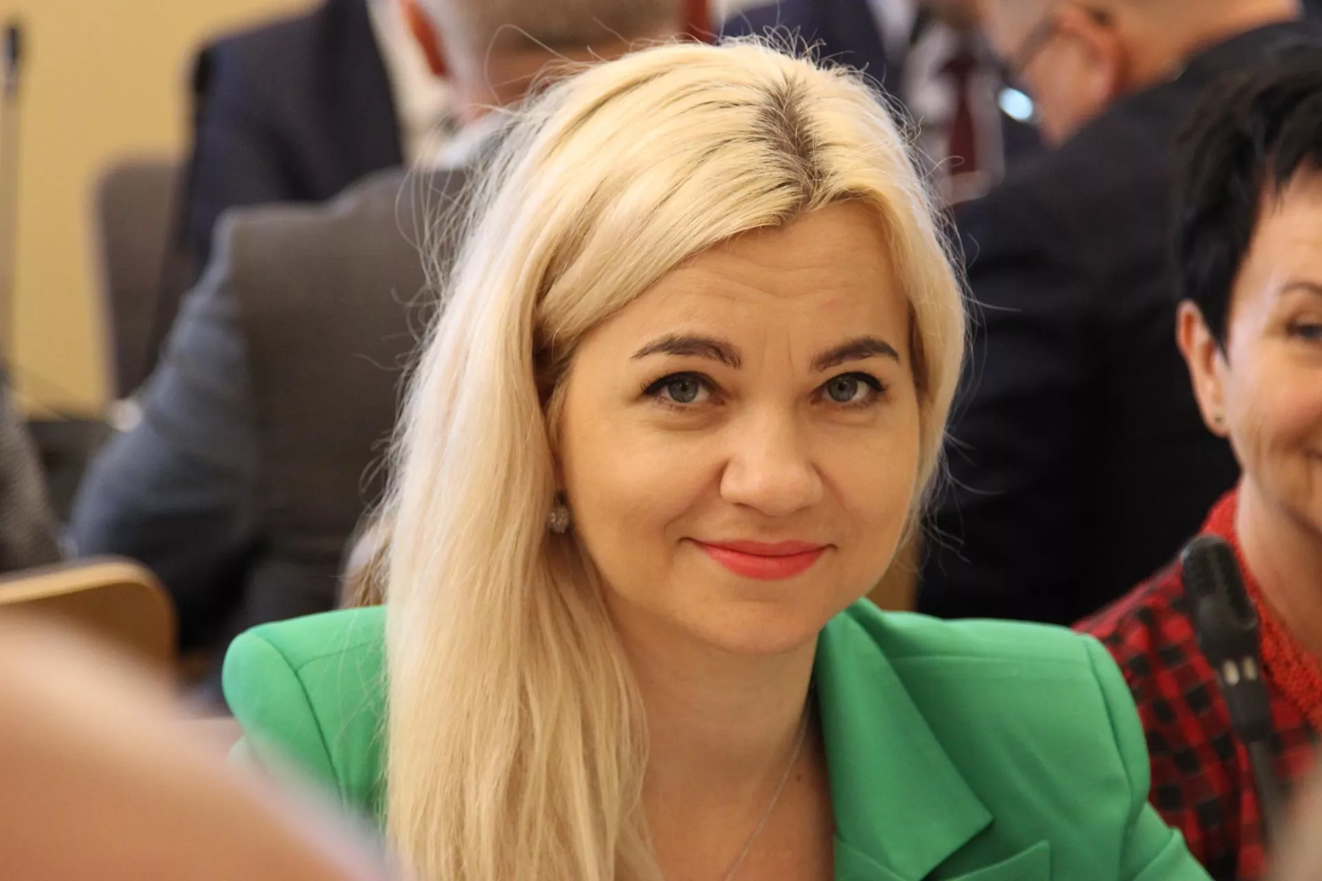 Gromadzka nową wiceminister rolnictwa. Jakim ciągnikiem jeździ? Jakie ma gospodarstwo?