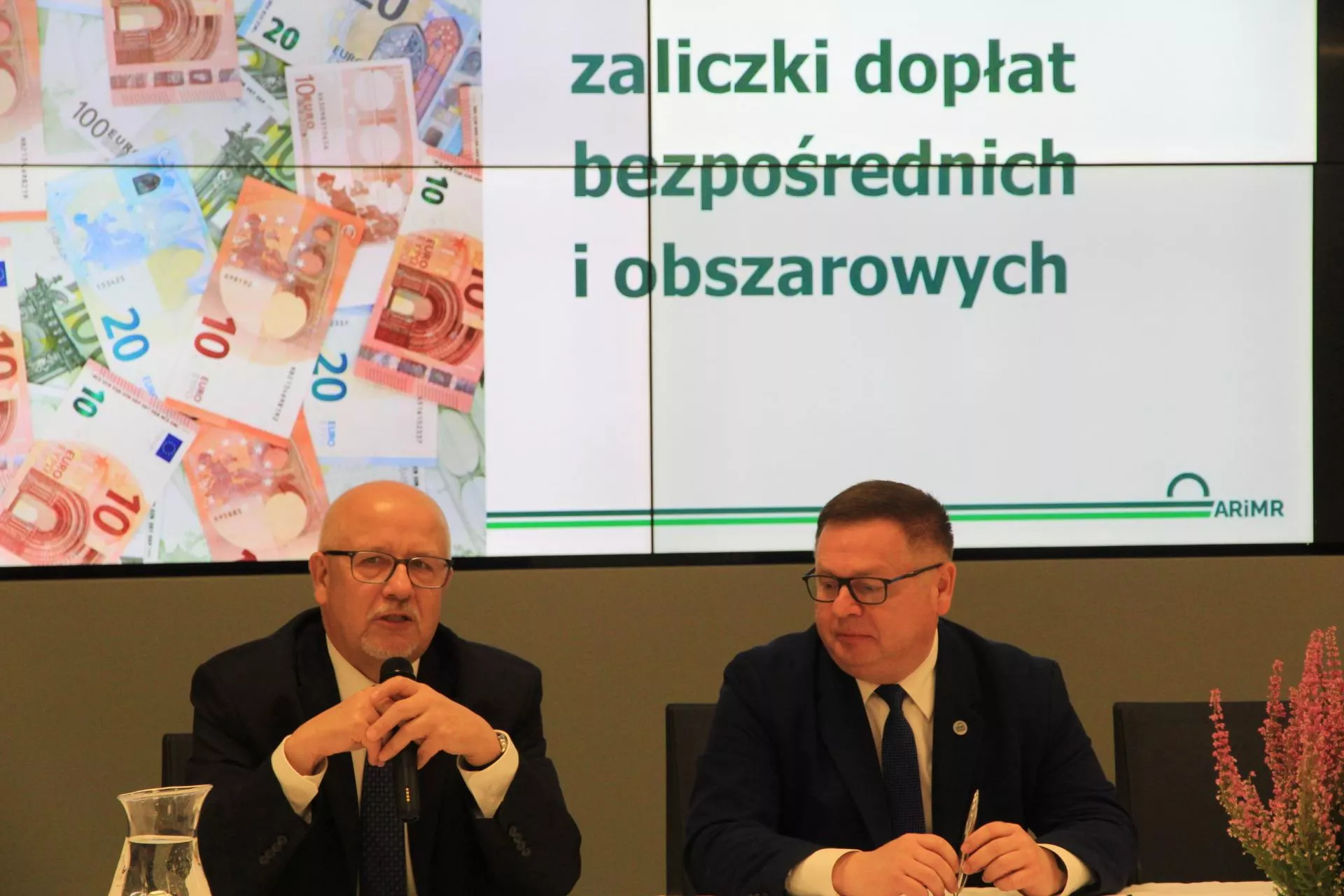 ARiMR przyspiesza dopłaty. Sprawdź, ile zaliczek wpłynęło na konta rolników