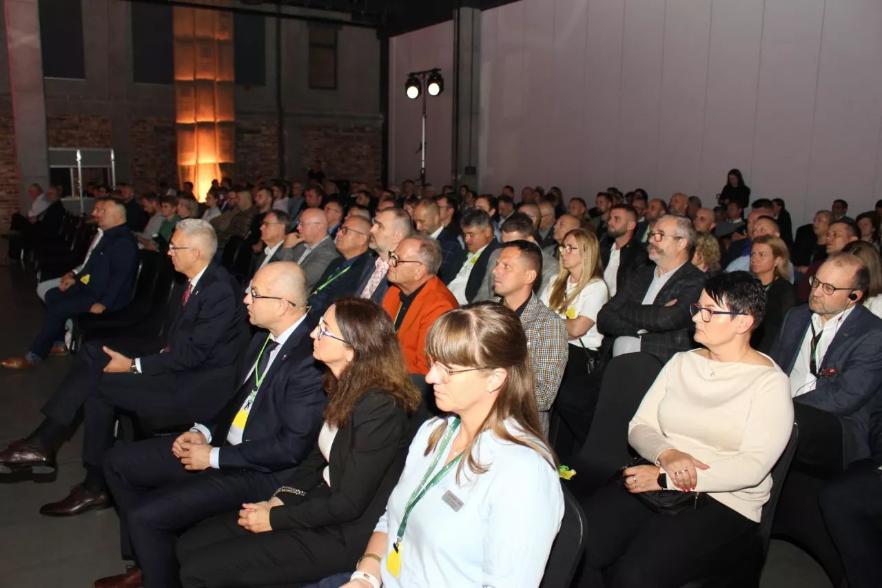 I kongres świń żnin