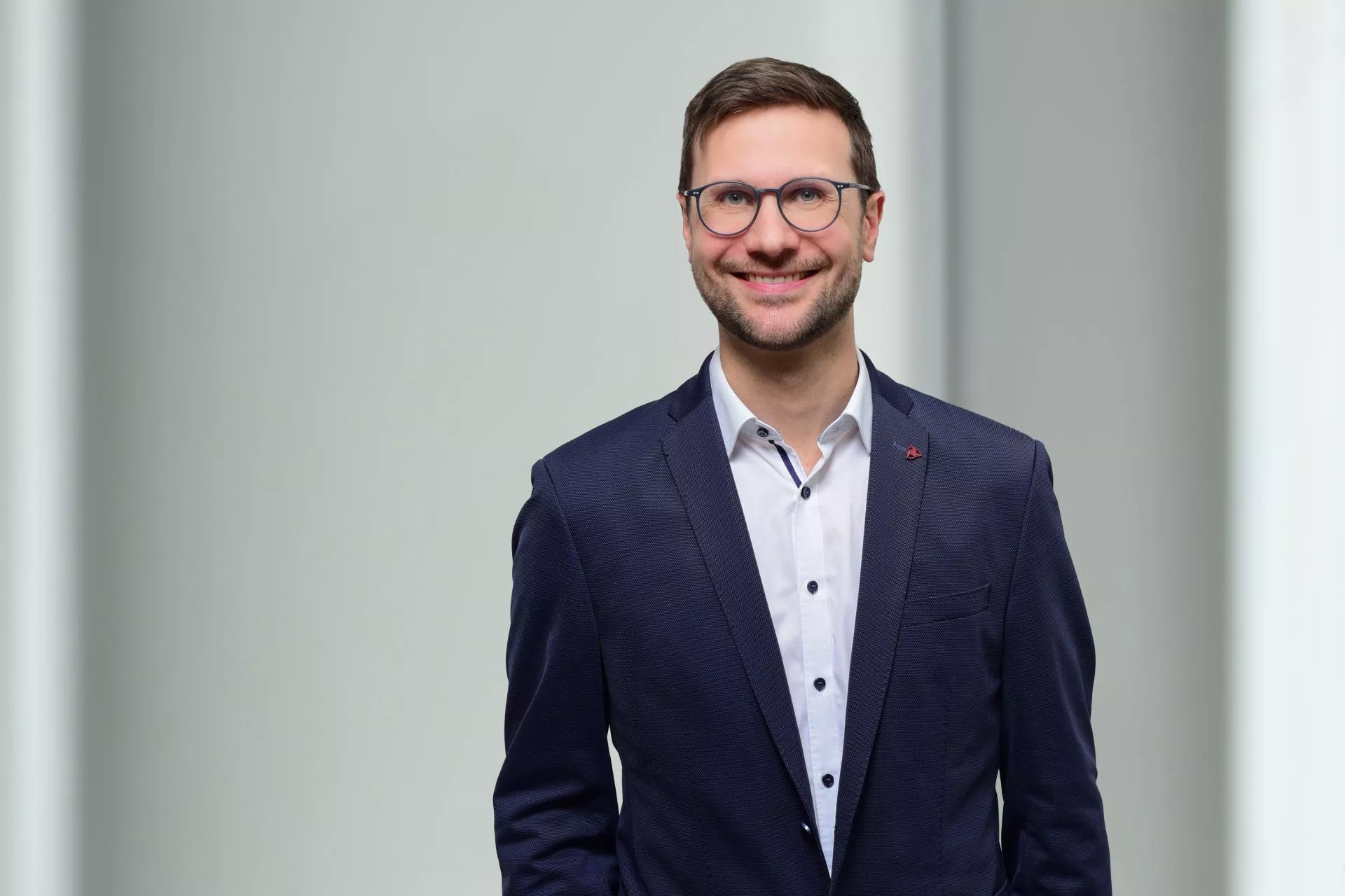 Ceny mleka spadają. Kiedy zaczną rosnąć? Ekspert wyjaśnia