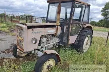 Ciągnik Ursus z demobilu wystawiony na sprzedaż przez AMW Lublin