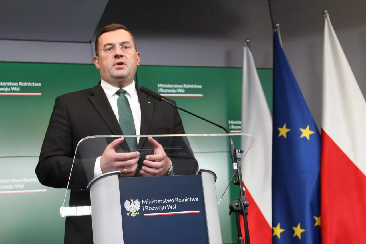 Minister Krajewski jedzie do Luksemburga po dodatkowe 1,5 mld zł na kredyty dla rolników