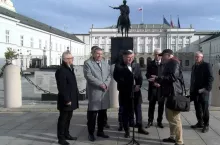 Rolnicy pod Pałacem Prezydenckim