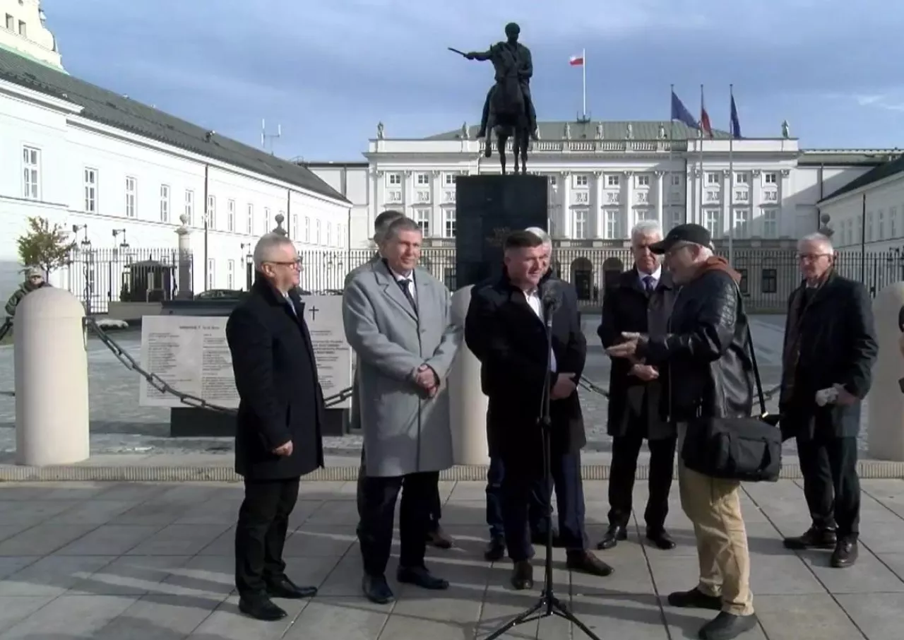 Rolnicy pod Pałacem Prezydenckim