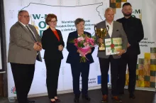 Wicemistrzowie AgroLigi 2025 w kategorii Rolnik – rodzinne gospodarstwo państwa Kamińskich z miejscowości Krzykały, prowadzone przez Irenę i Franciszka Kamińskich wraz z trzema synami i ich żonami