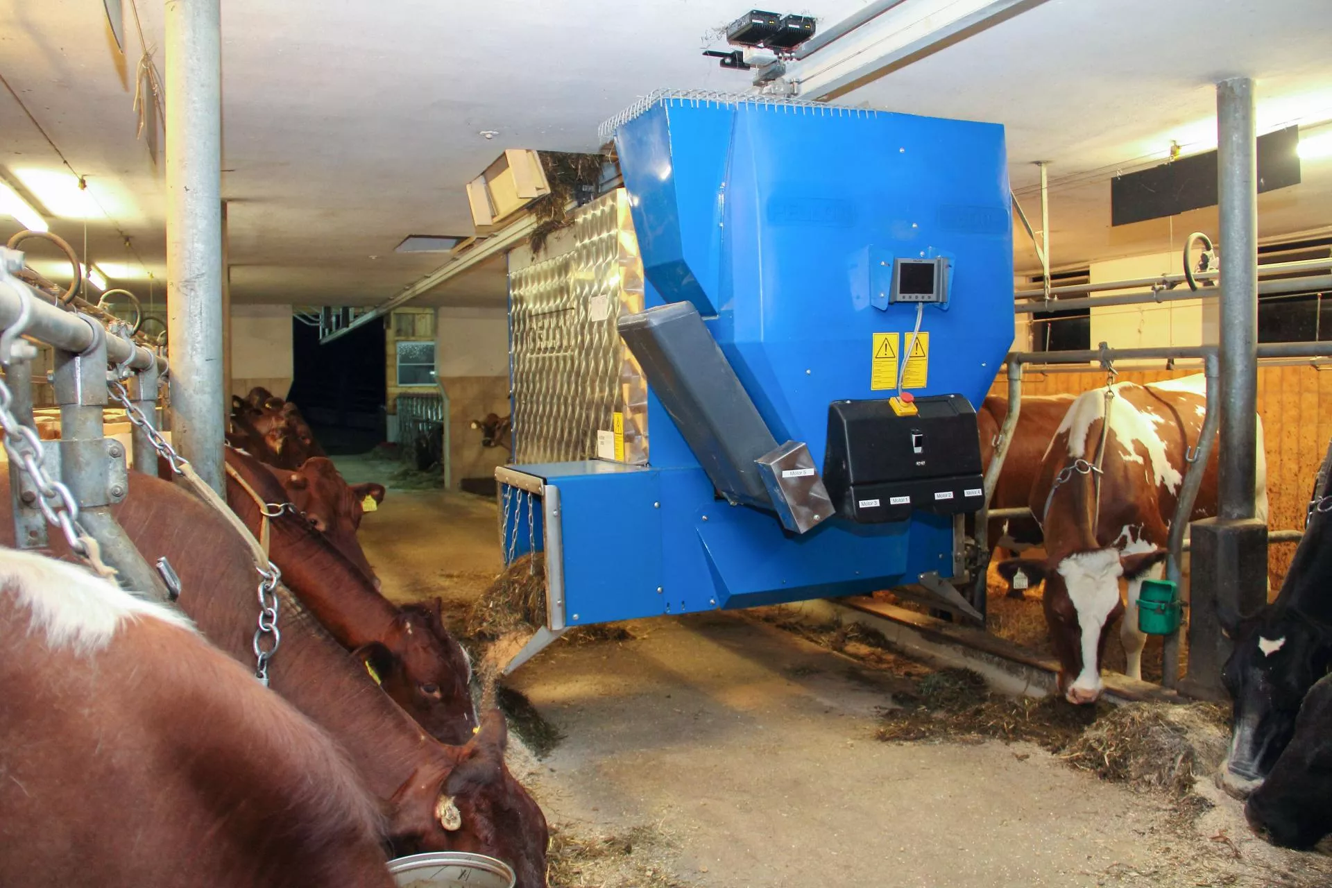 Masz oborę? System Pellon zmienia sposób karmienia zwierząt