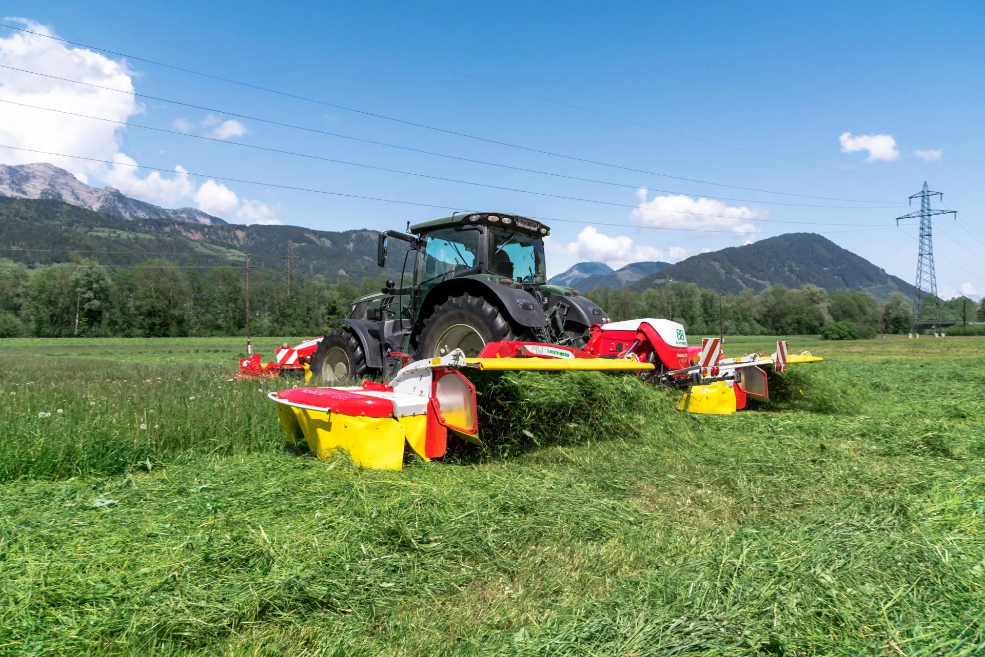 Nowy siewnik Pöttinger i inteligentne zielone żniwa. Tak wygląda przyszłość pracy w polu
