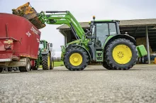 Test ciągnika John Deere 6120M.