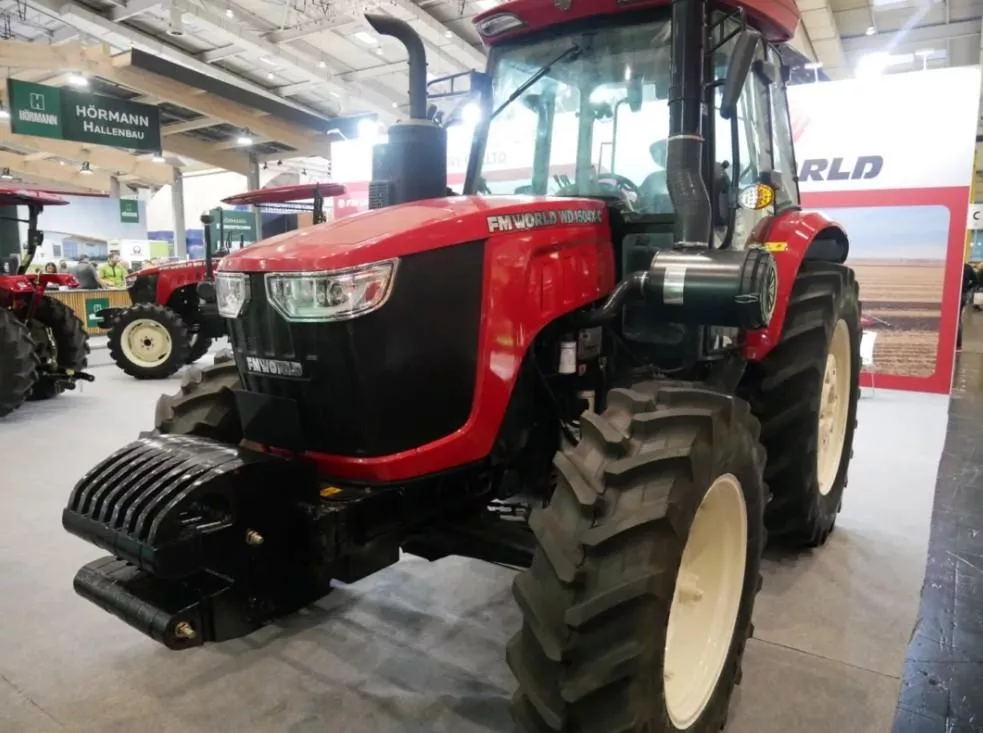 150 KM za mniej niż 200 tys. zł? Ten chiński ciągnik może zastąpić Belarusa