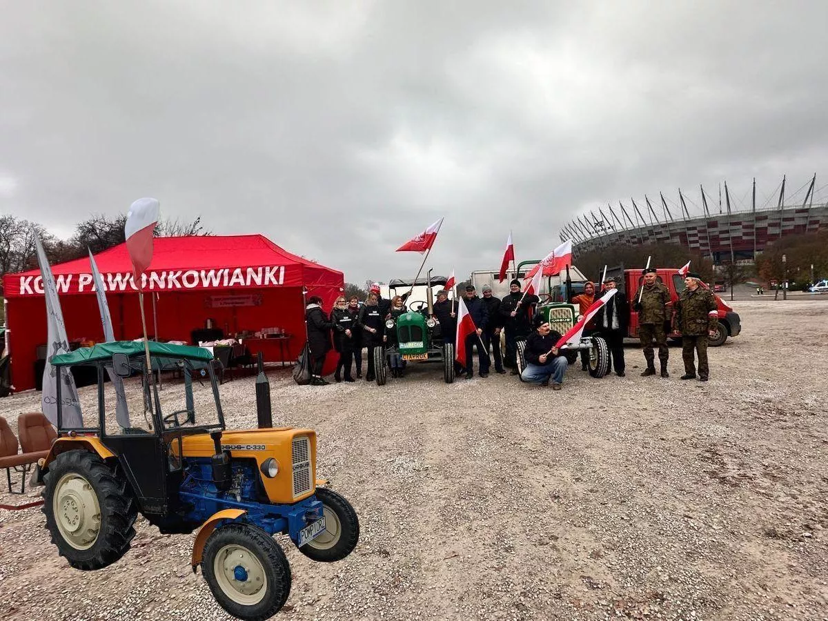 Rolnicy z perełkami na Marszu Niepodległości. Ursus C-330 zrobił furorę