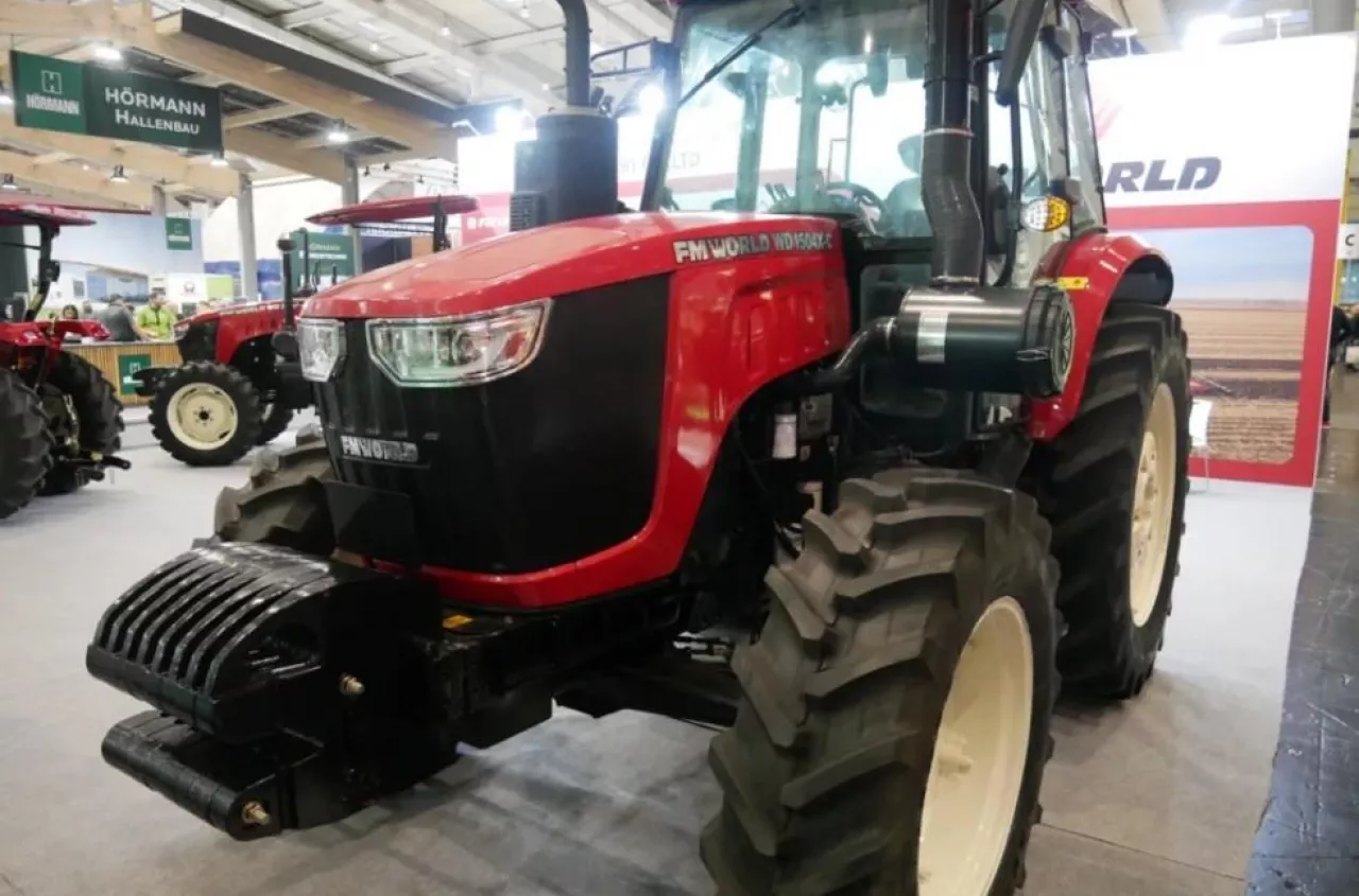 150 KM za mniej niż 200 tys. zł? Ten chiński ciągnik może zastąpić Belarusa