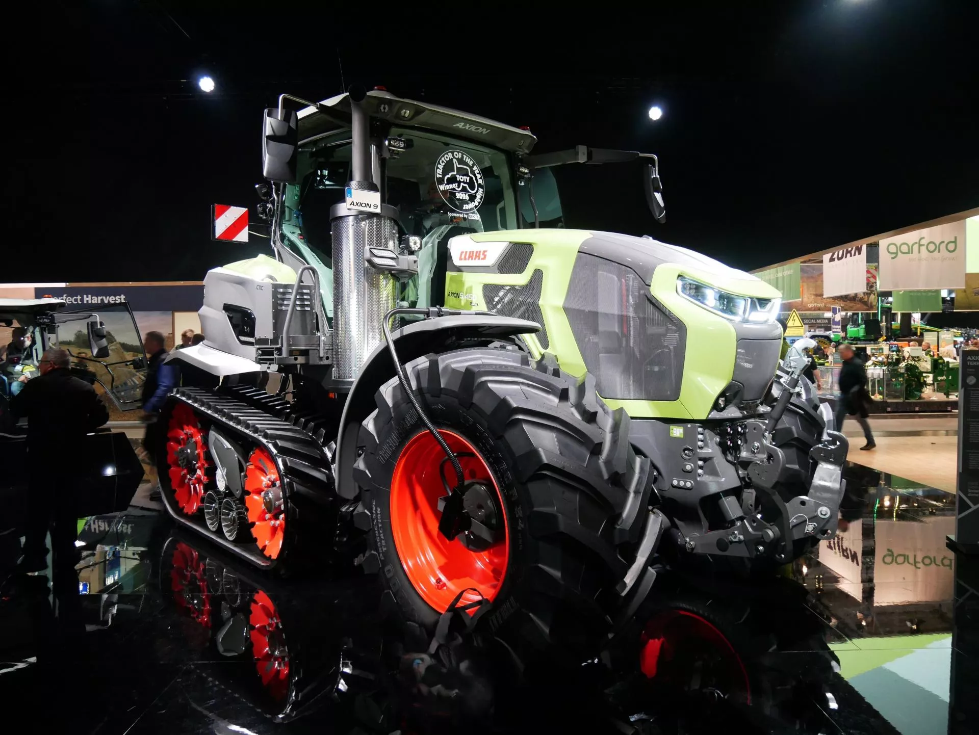 Claas Axion z nowymi funkcjami i oszczędnością paliwa