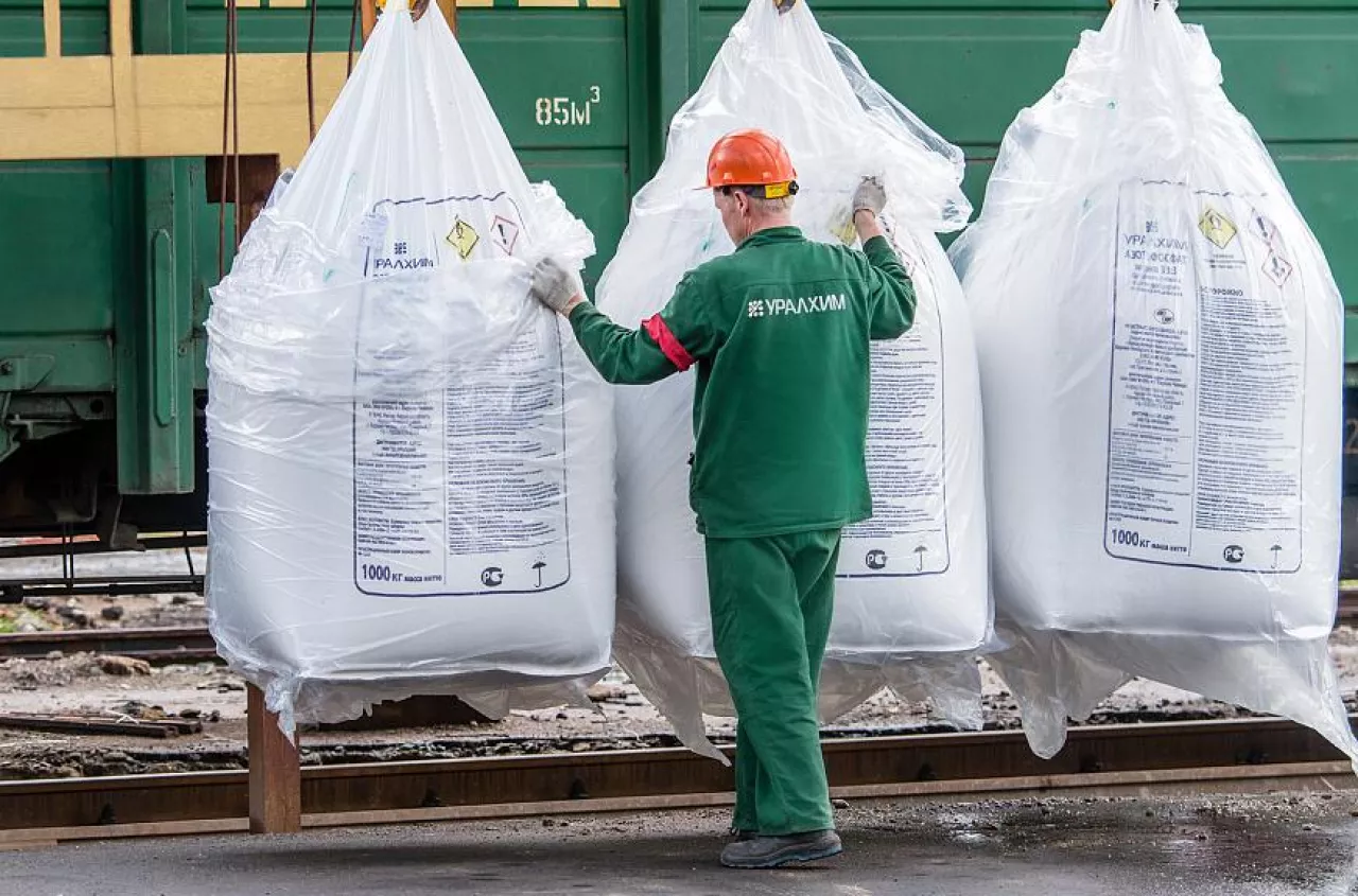 Import nawozów runął o 80 proc. Co zmieniły cła? [NOWE DANE]