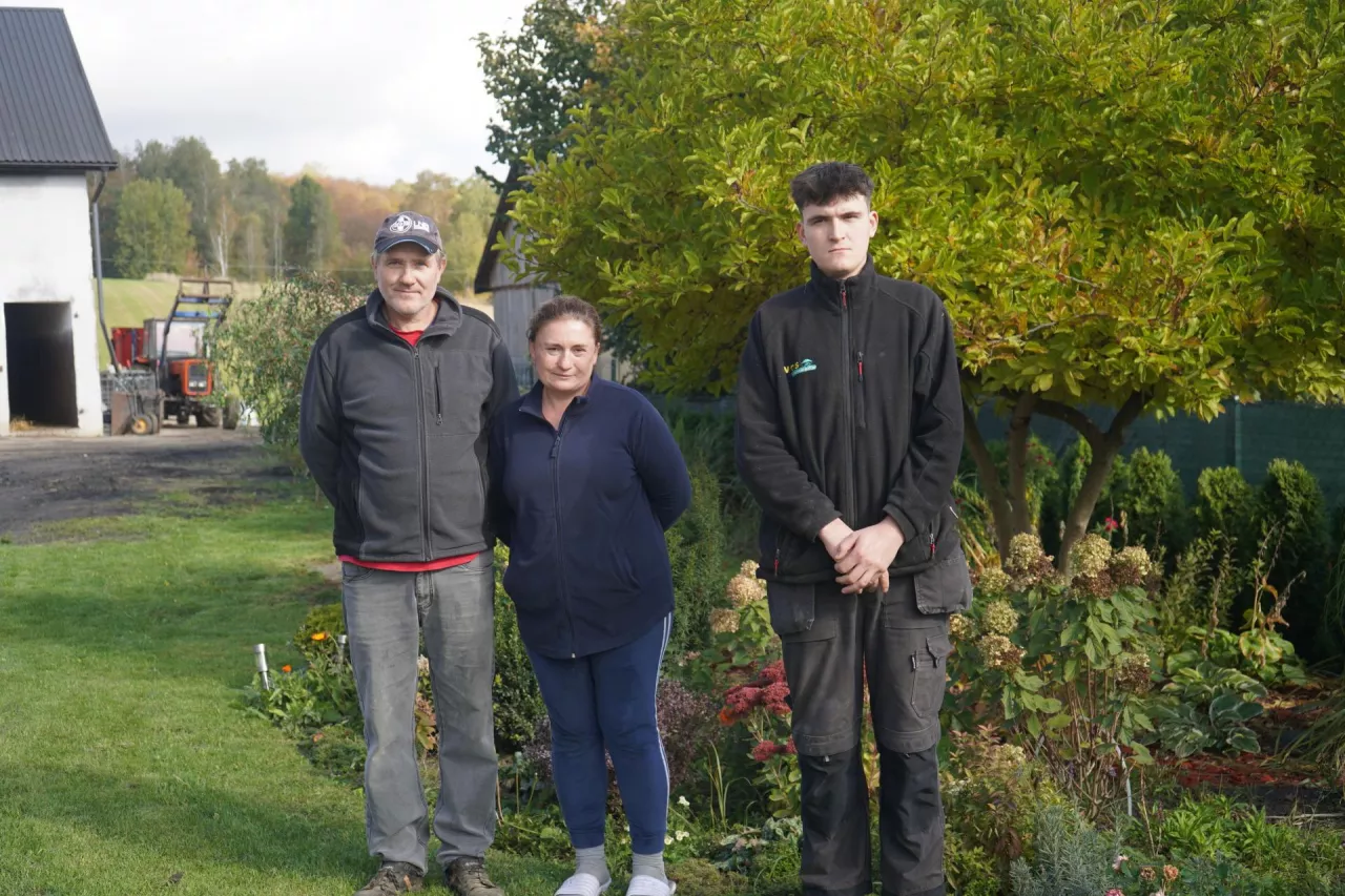 Patryk Kopiel jest dostawcą Okręgowej Spółdzielni Mleczarskiej w Krasnymstawie, do której sprzedaje miesięcznie około 18 tysięcy litrów mleka.