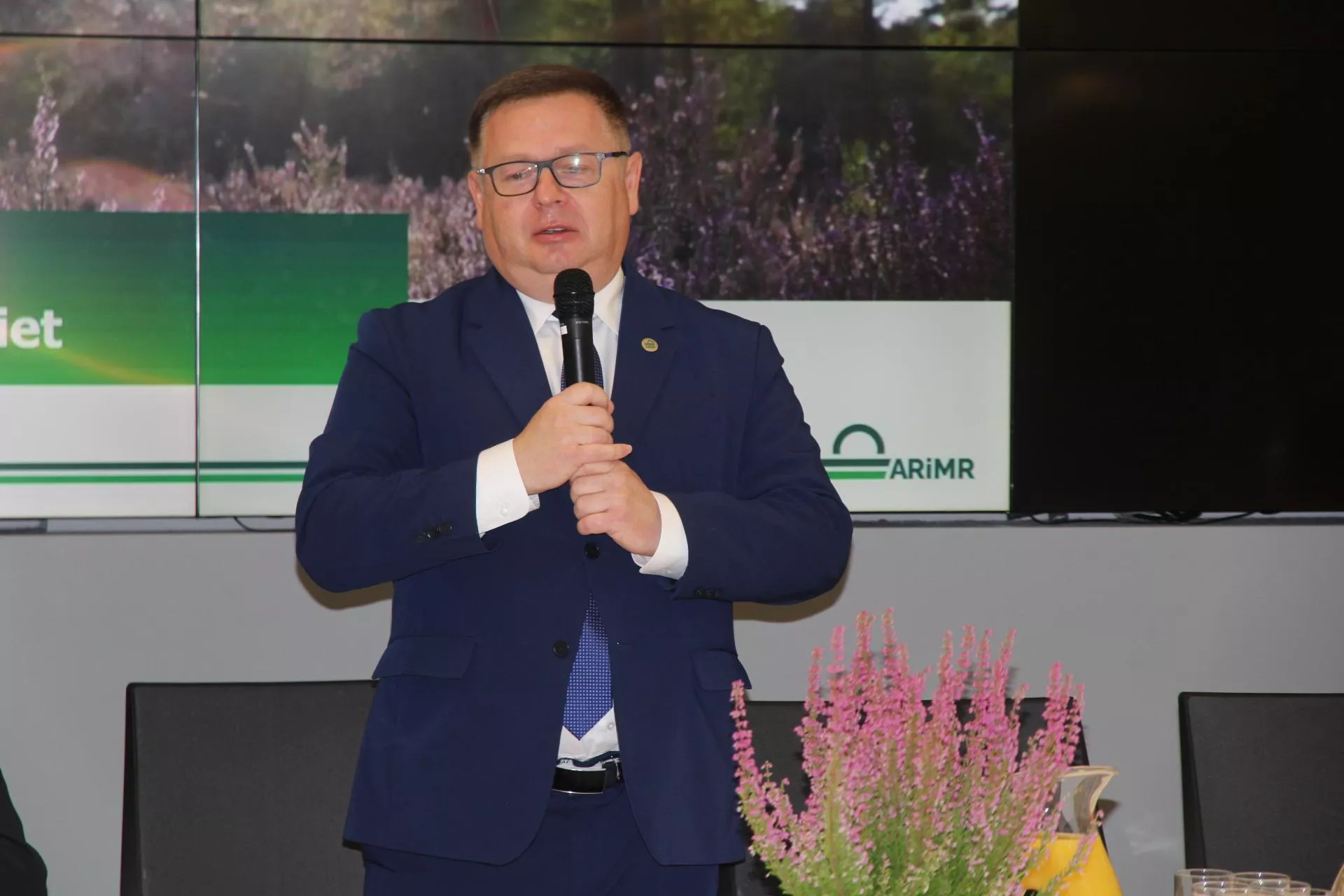 Prezes ARiMR: rolnicy dostaną dopłaty choćby dwa miesiące wcześniej