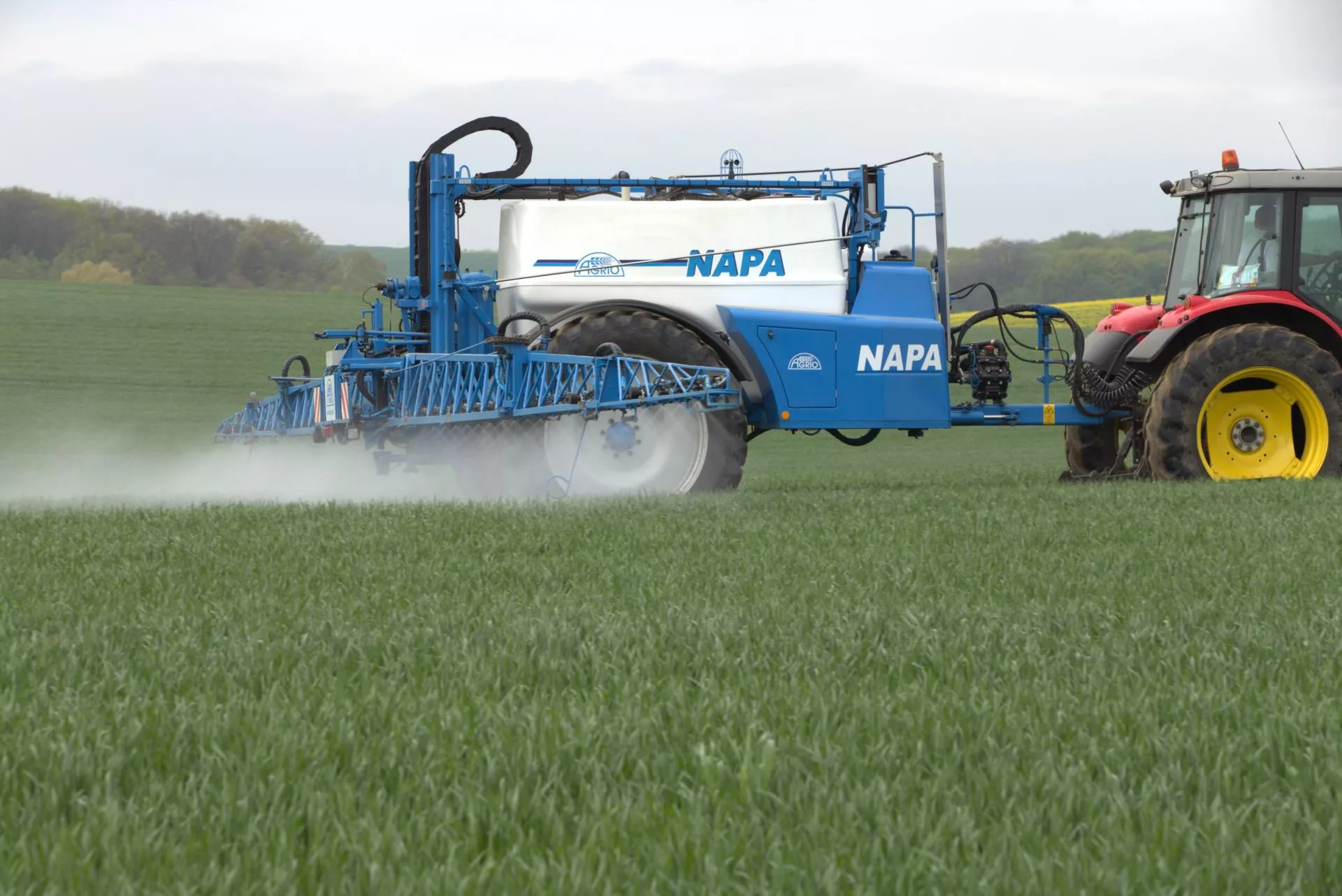 Popularny oprysk może zniknąć z rynku. TSUE podważył decyzję KE