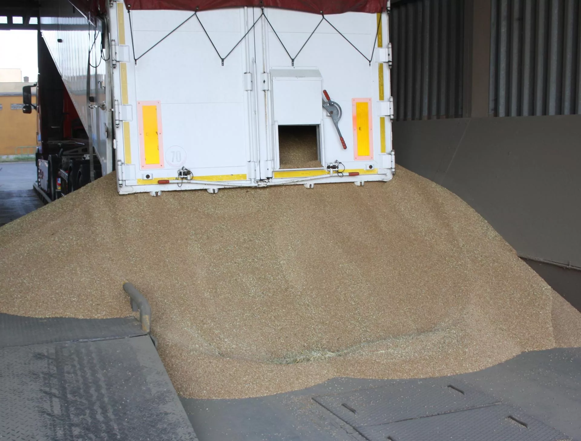 Nie dostałeś pieniędzy za plony? Ruszył nabór wniosków o rekompensaty