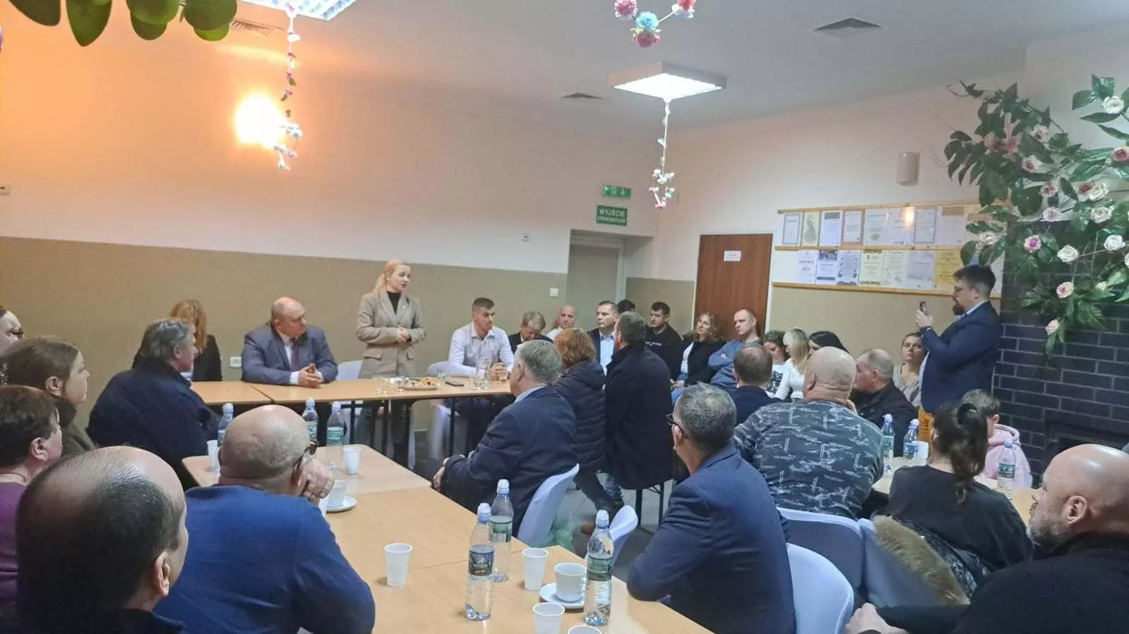 Ceny mleka, dopłaty i kukurydza na pellet. Rolnicy z Podlasia rozmawiali z wiceminister rolnictwa