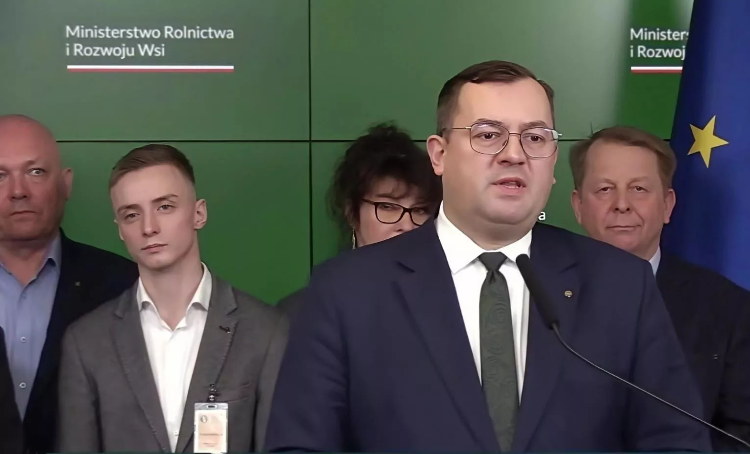 Dopłaty i aktywny rolnik pod znakiem zapytania. Minister i rolnicy apelują do prezydenta