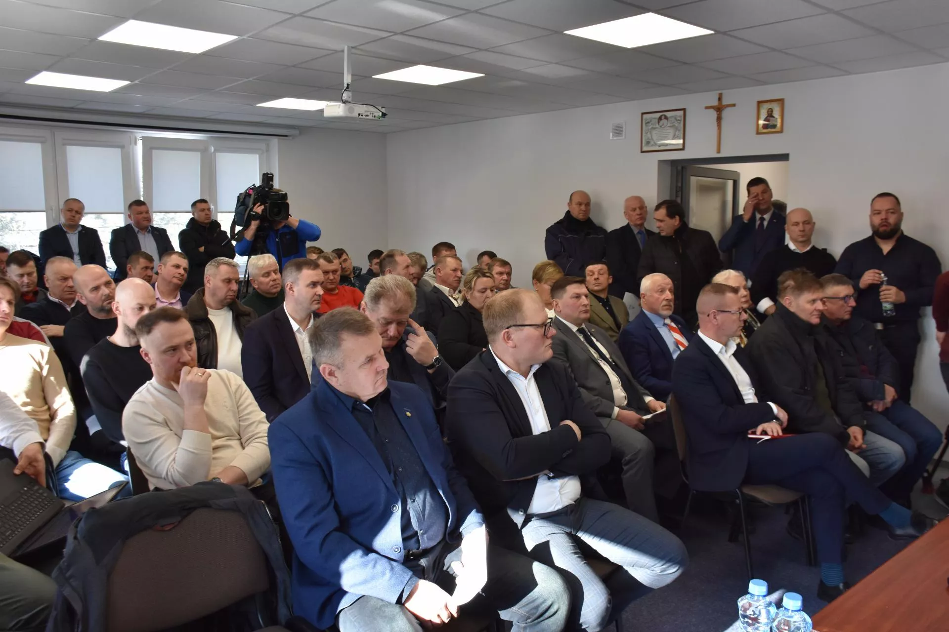 Rolnicy wściekli: „Zabiorą nam ziemię i będą zarabiać na CO2”