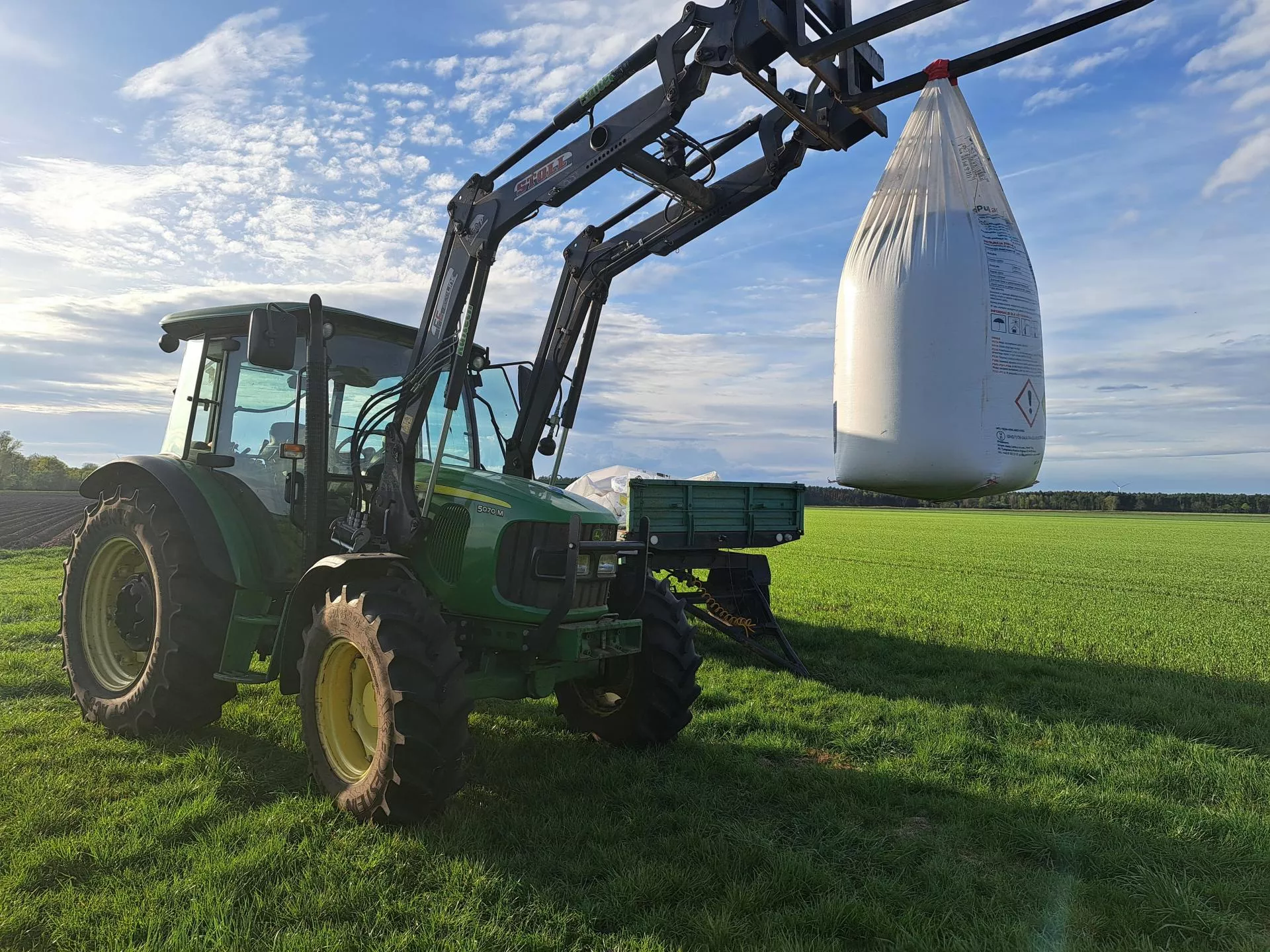 KE chce obniżyć ceny nawozów. Zniesie bariery na mocznik?