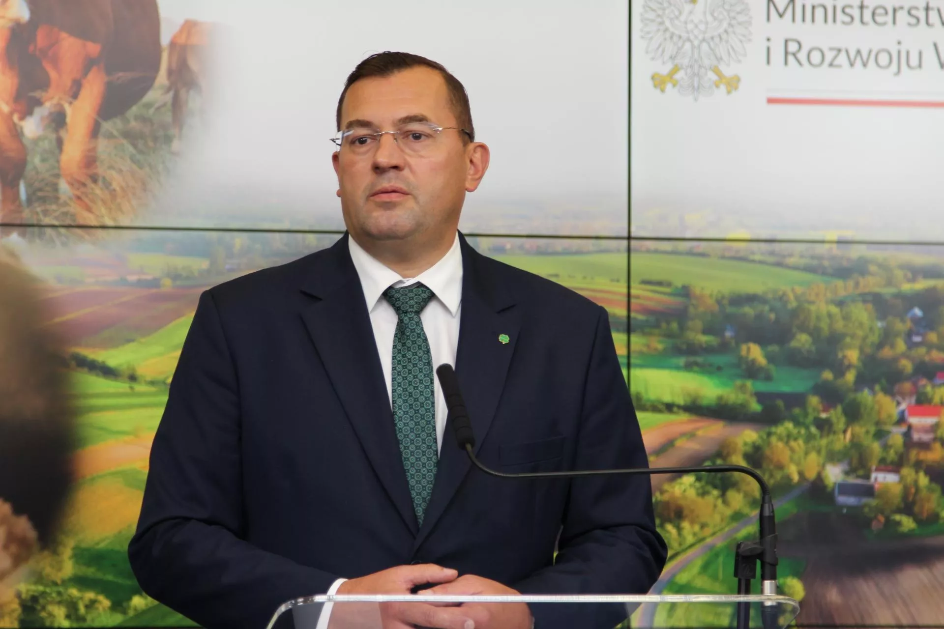 Minister rolnictwa interweniuje ws. nawozów. Azoty przywrócą sprzedaż bez podwyżek cen?