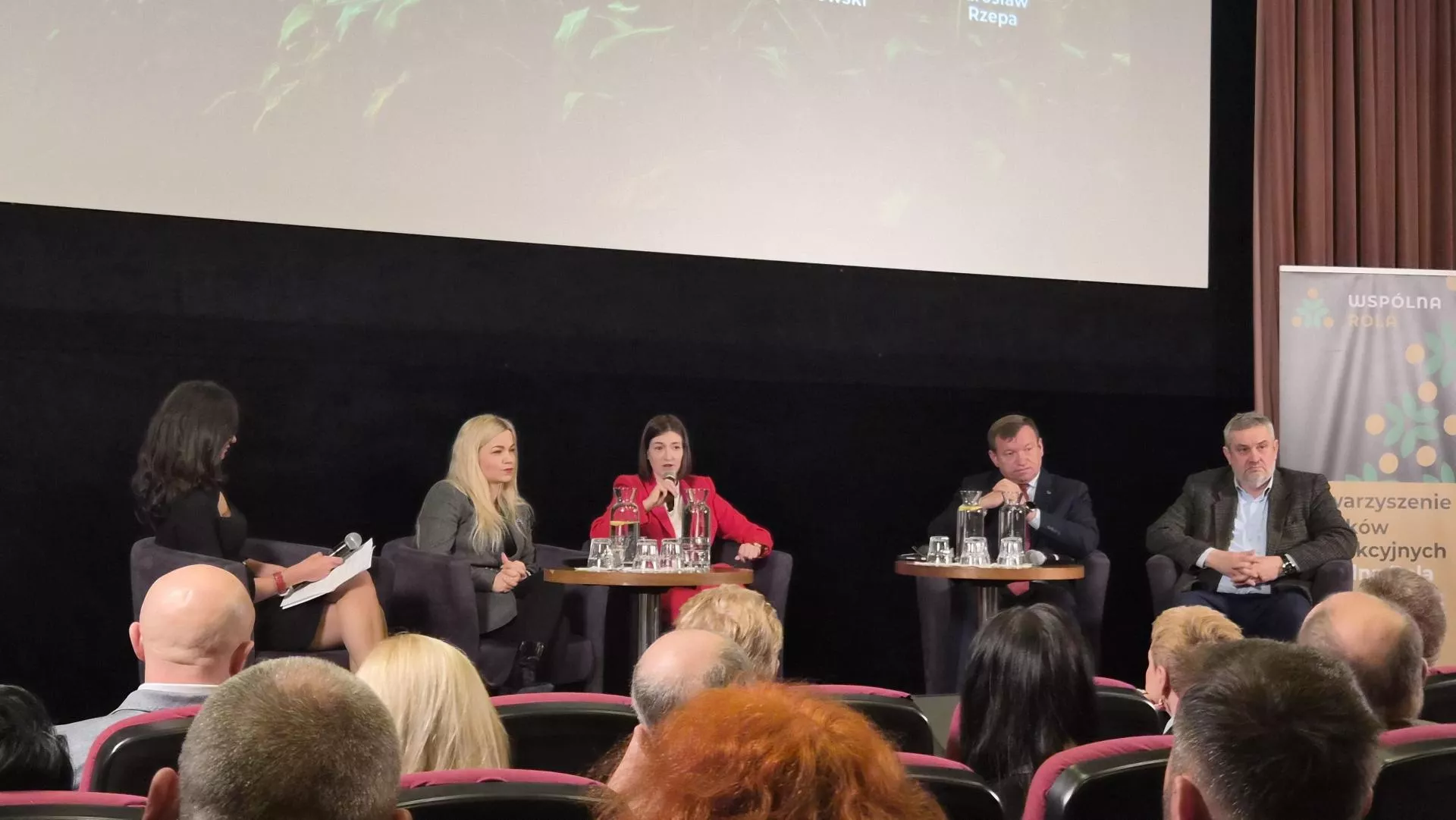 „Najlepsze ziemie mają zniknąć z produkcji”. Ostry spór o przyszłość polskiego rolnictwa