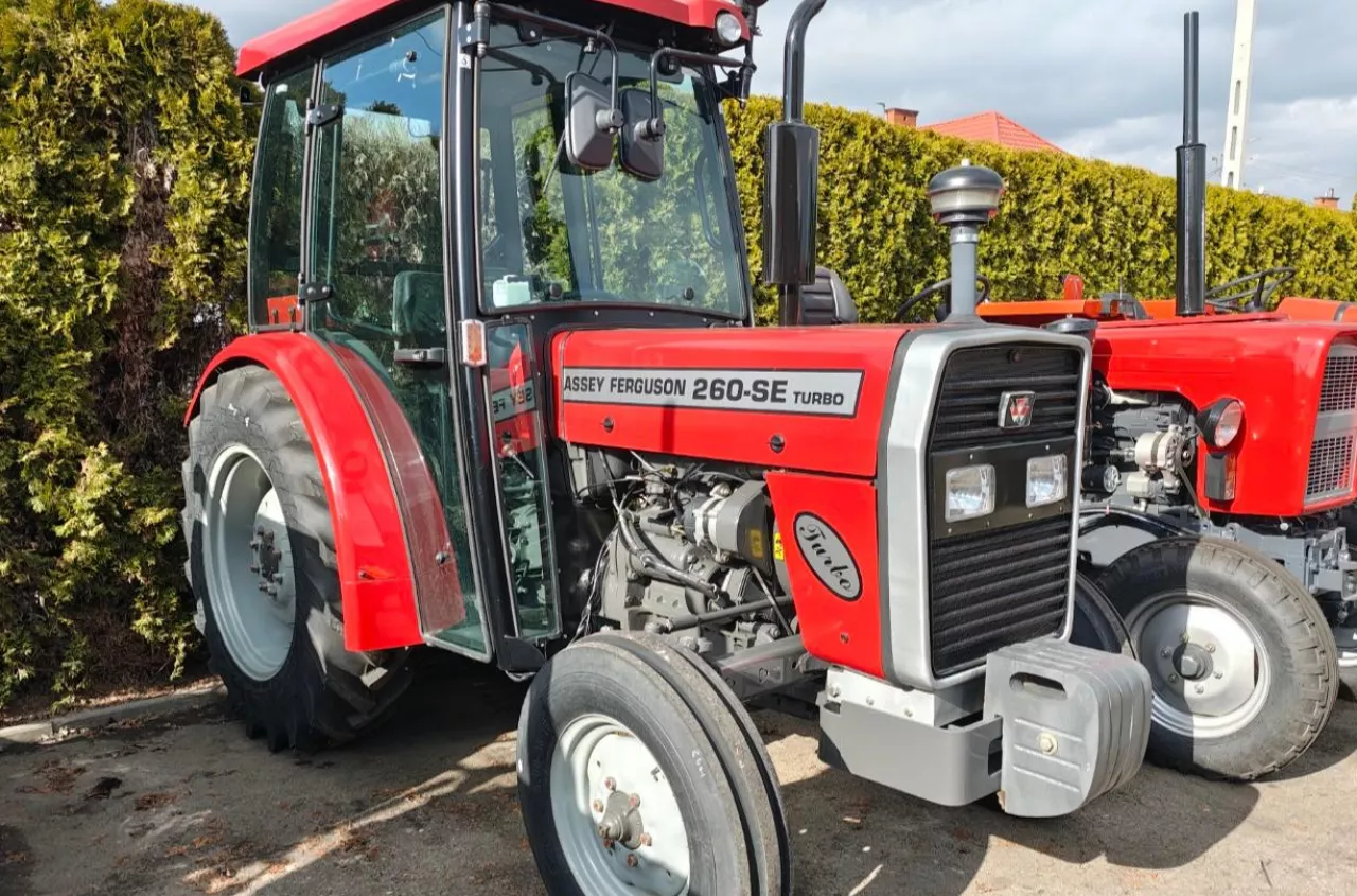 Nowy Massey Ferguson jak sprzed 50 lat. Jeden egzemplarz trafił do Polski