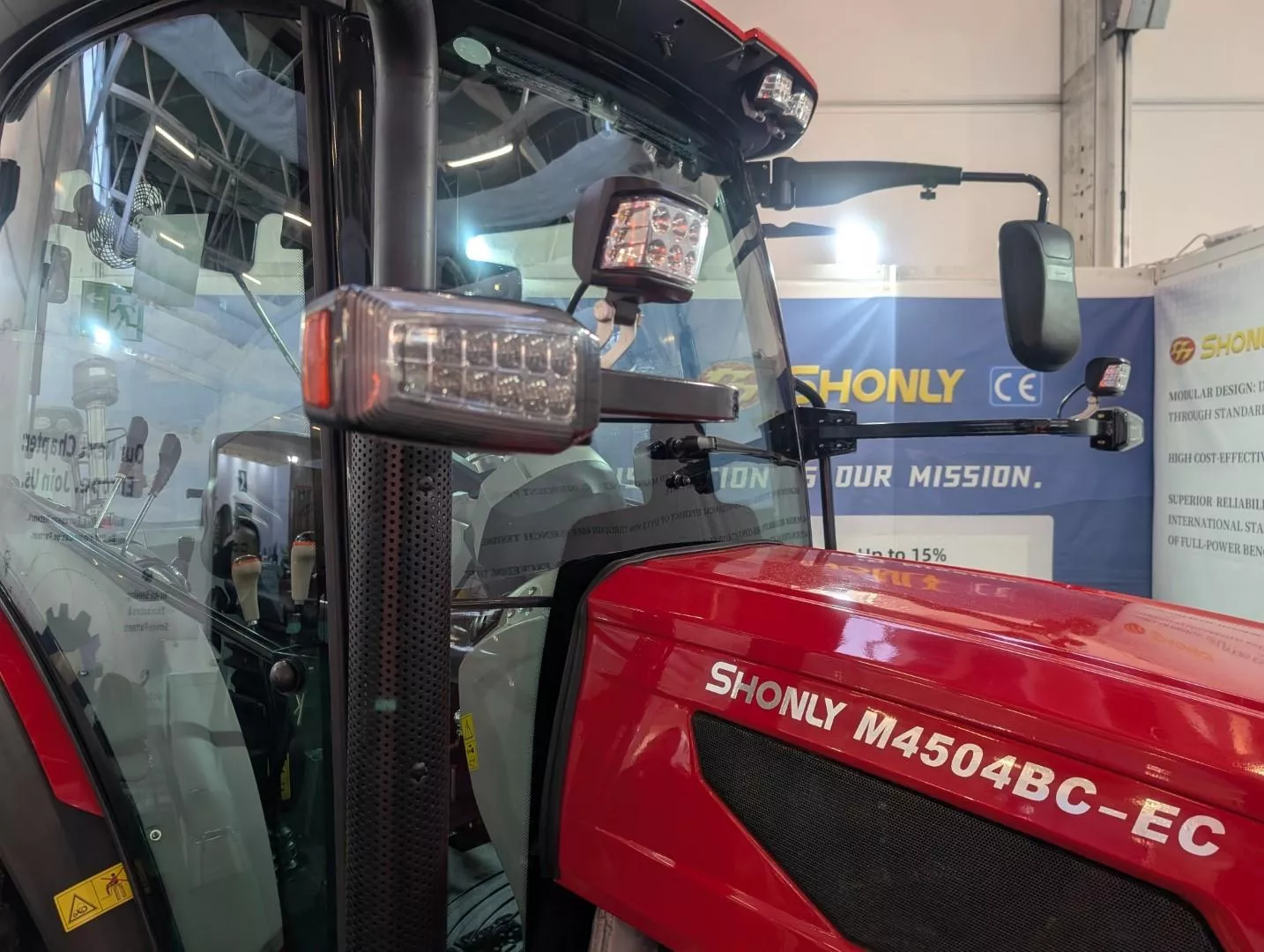 Chińczyk za 74 tys. zł zamiast Ursusa? Ten ciągnik może namieszać na wsi