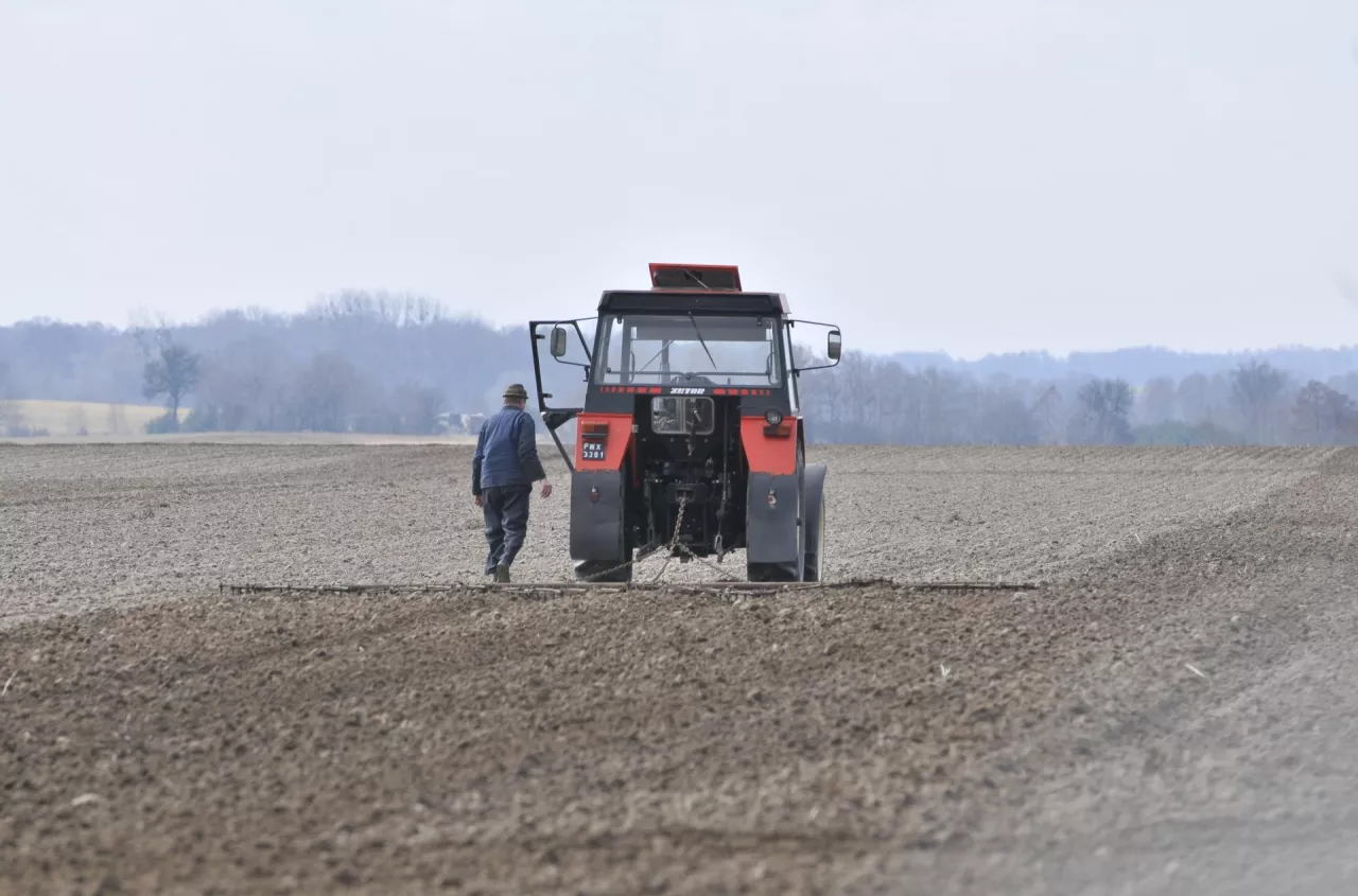 Czynsze za ziemię rosną. Rolnicy boją się, iż słabsi wypadną z gry