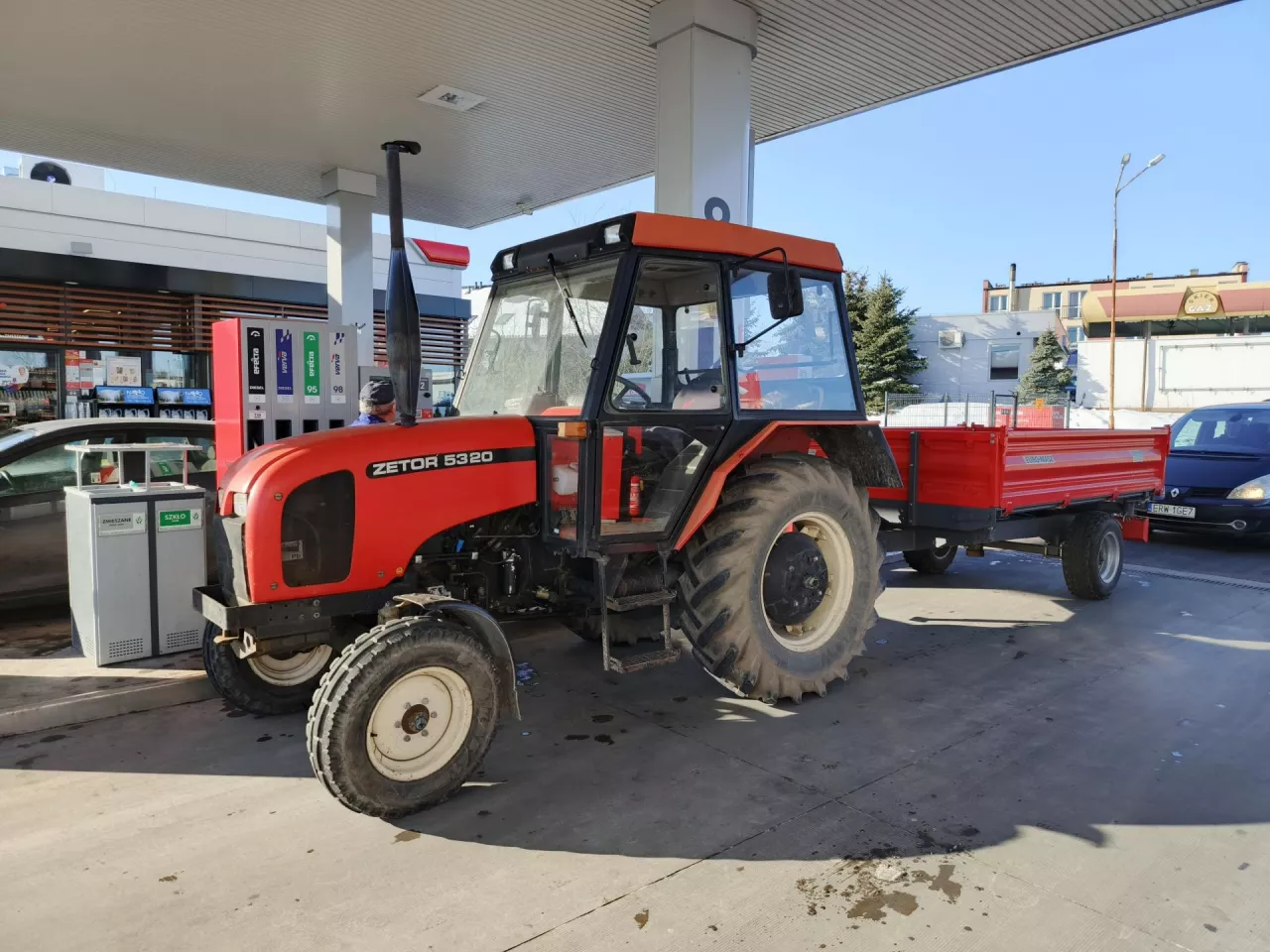 Będzie tańsze paliwo dla rolników? Czerwony diesel na stole