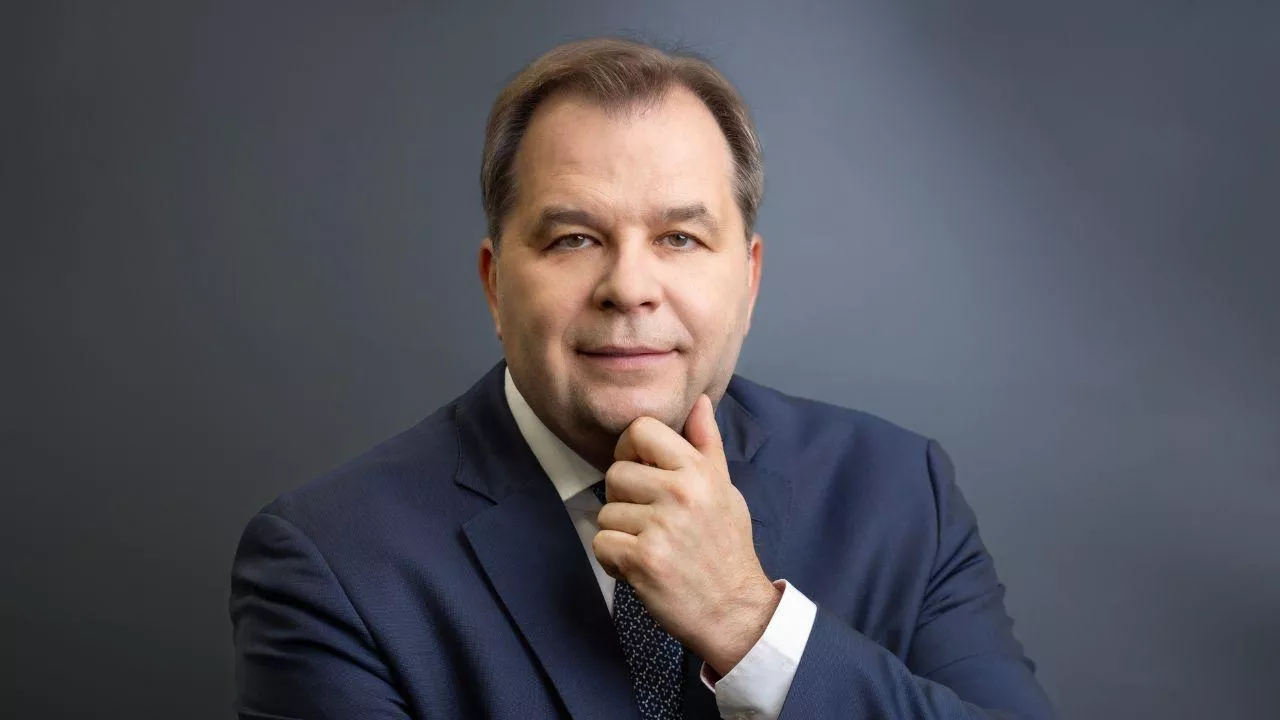  Uciekał traktorem i staranował radiowóz. Teraz grozi mu do 5 lat więzienia