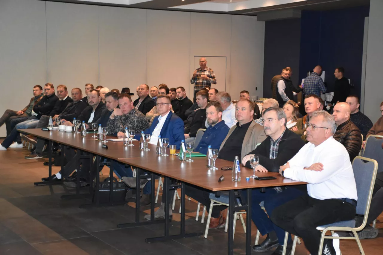 Stowarzyszenie w połowie marca zorganizowało konferencję ”Aktualne wyzwania dla plantatorów ziemniaka” podczas której między innymi omawiana była sytuacja na rynku ziemniaka. Odbyło się także walne zebranie członków Stowarzyszenia.