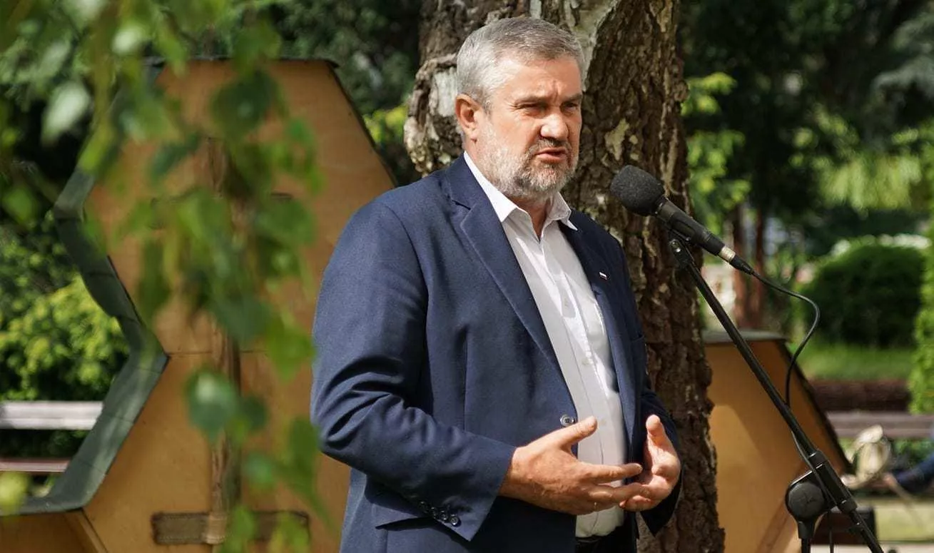 Miały pomagać rolnikom. Ardanowski: „Dziś to walka o stołki”