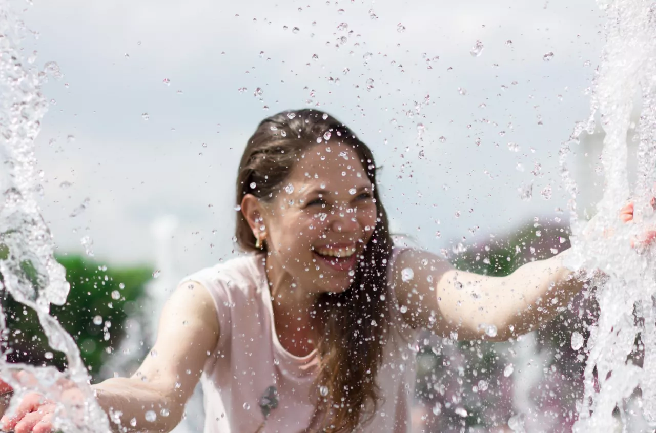 Śmigus-dyngus 2026: za oblanie wodą grożą kary. Jakie?
