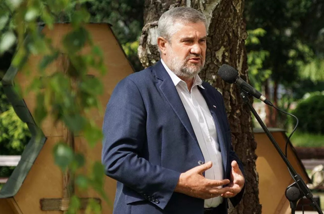 Miały pomagać rolnikom. Ardanowski: „Dziś to walka o stołki”