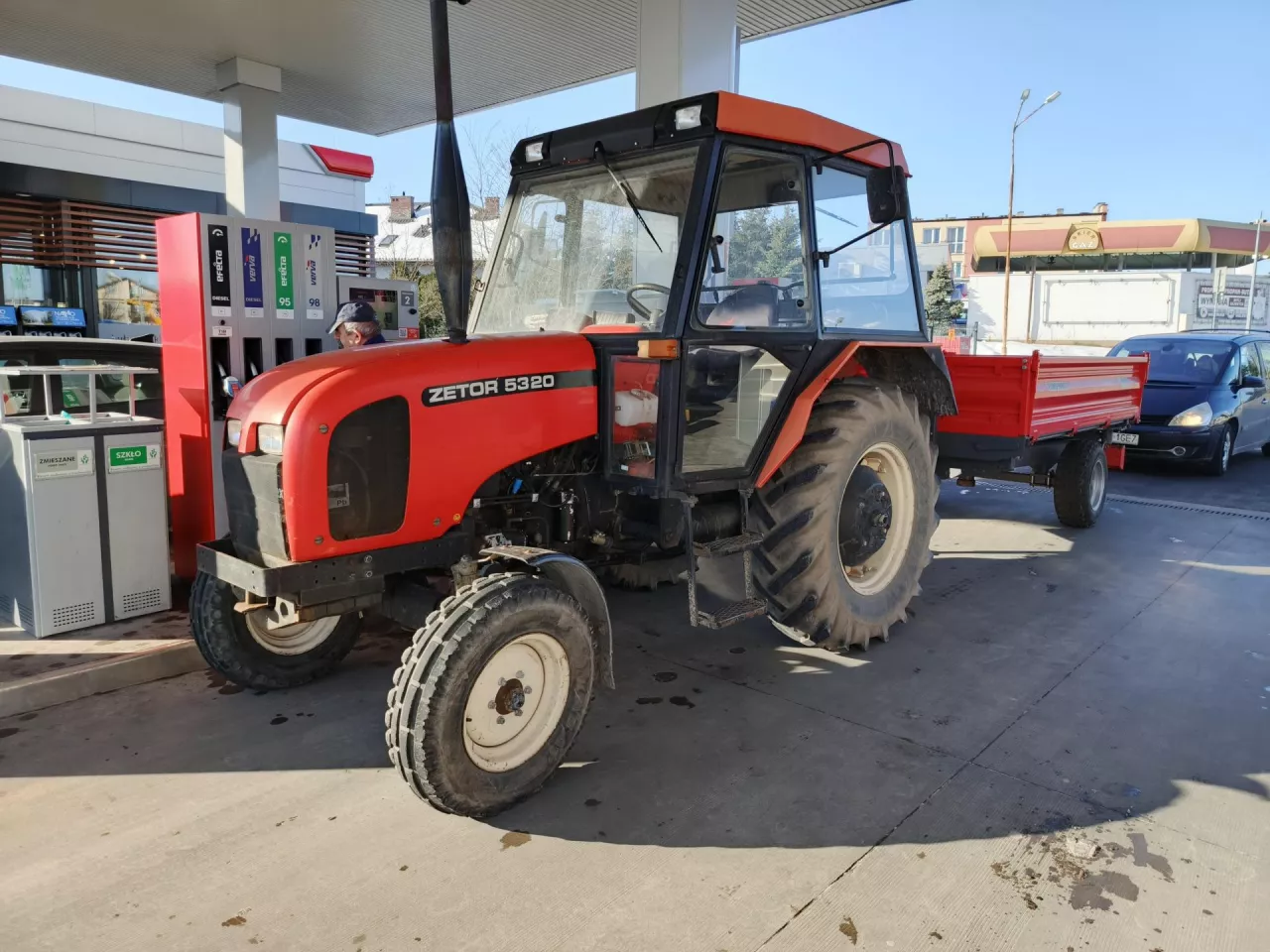 Tanie paliwo nie dla wszystkich rolników. Będą dodatkowe dopłaty?