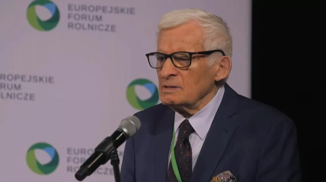 Buzek: rolnicy tracą kontrolę. Decyzje zapadają poza Polską