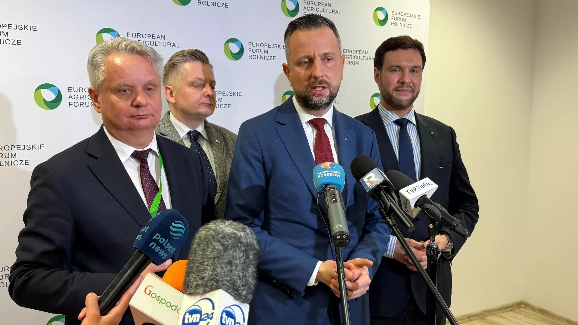 Dopłaty do nawozów i paliwa. Rząd zapowiada pilny plan pomocy