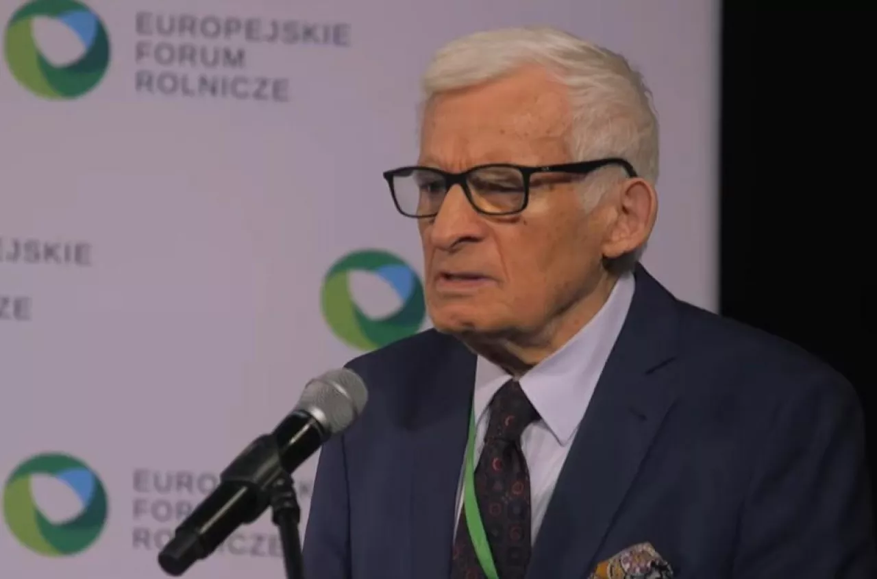 Buzek: rolnicy tracą kontrolę. Decyzje zapadają poza Polską
