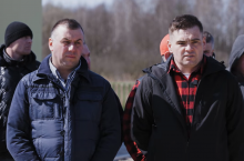 Rolnicy z Rzędzian i okolic obawiają się, że odbudowa progu doprowadzi do piętrzenia wody i zalania pól, jak miało to miejsce w przeszłości