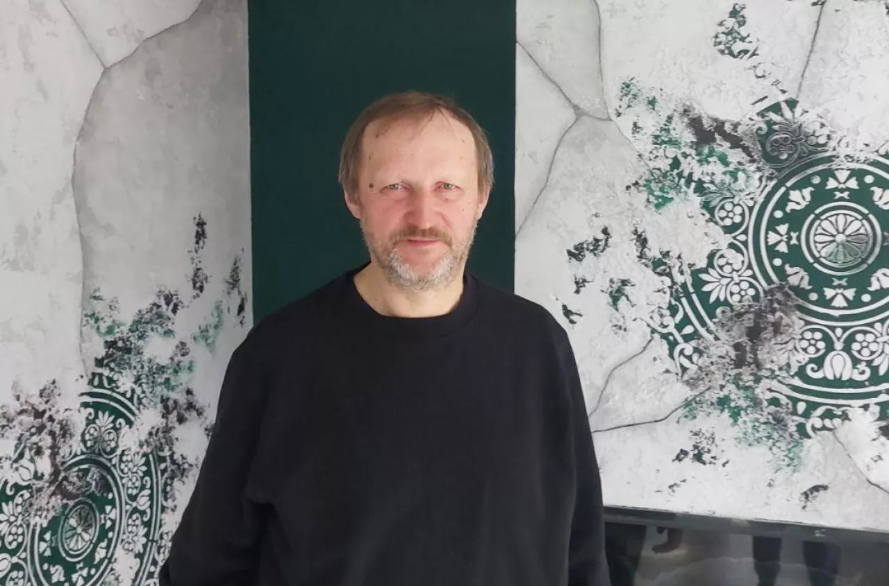 Nie kupuje cieląt i tnie koszty. Tak dziś zarabia na bydle