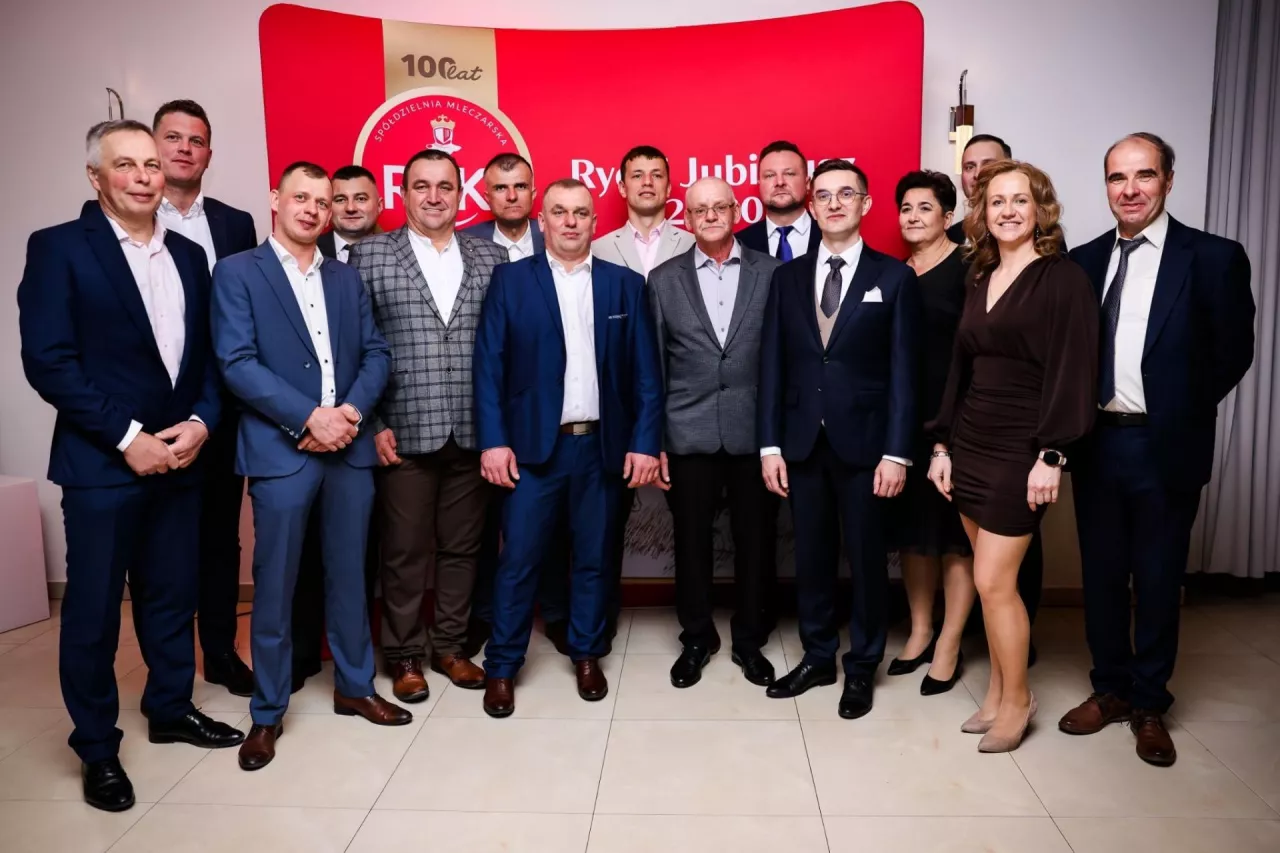 Rozbili bank. Ci rolnicy dostarczyli najwięcej mleka