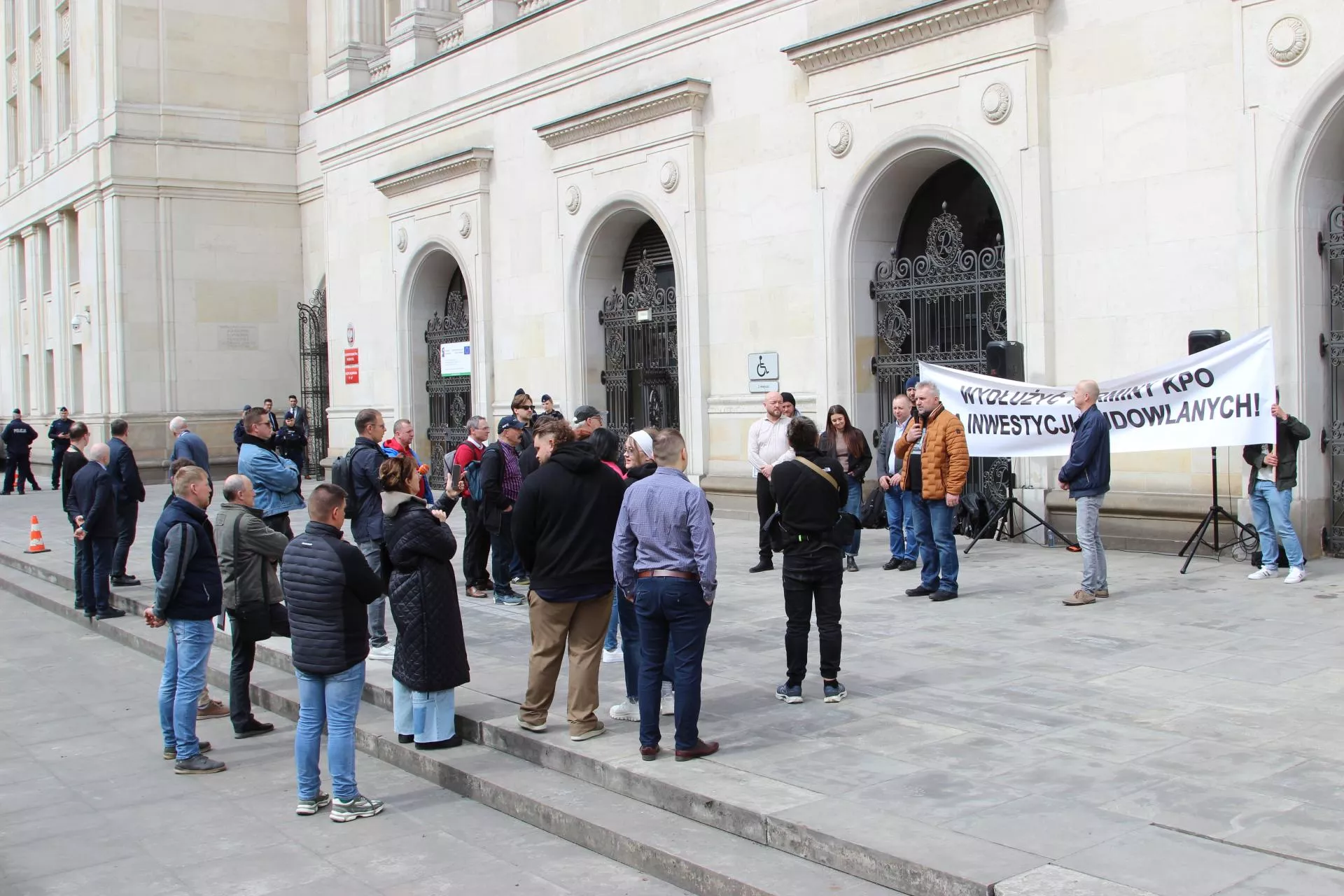 Termin KPO wciąż za krótki. Rolnicy alarmują: nie zdążymy