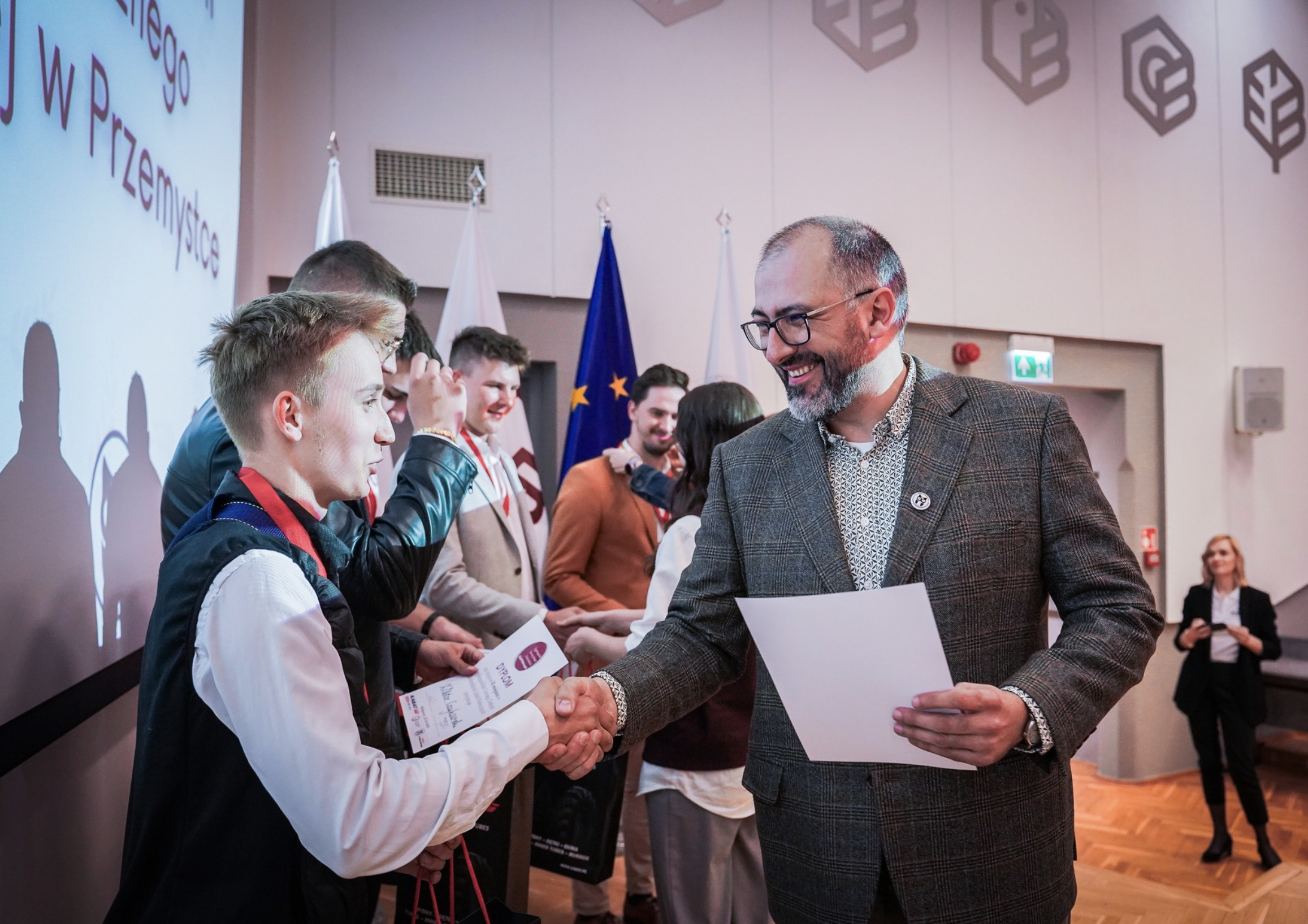 To oni przejmą gospodarstwa. Najpierw zmierzą się w debatach o rolnictwie