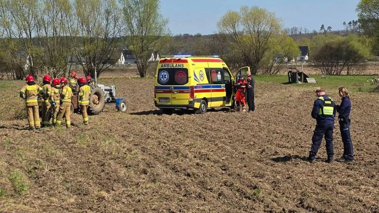 14-latek prosto z pola zabrany został do szpitala